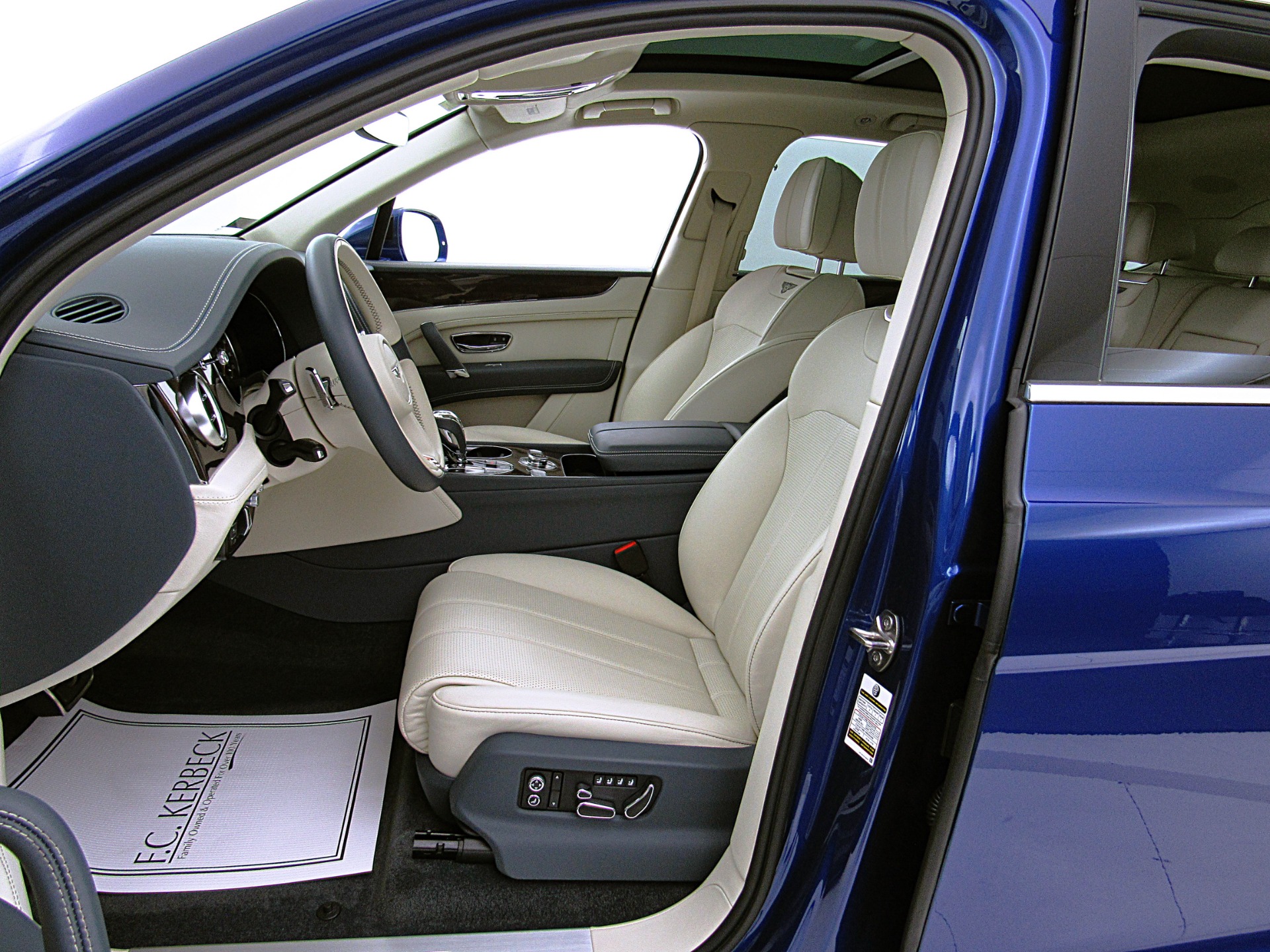 Used 2019 Bentley Bentayga V8 | St. Petersburg, FL