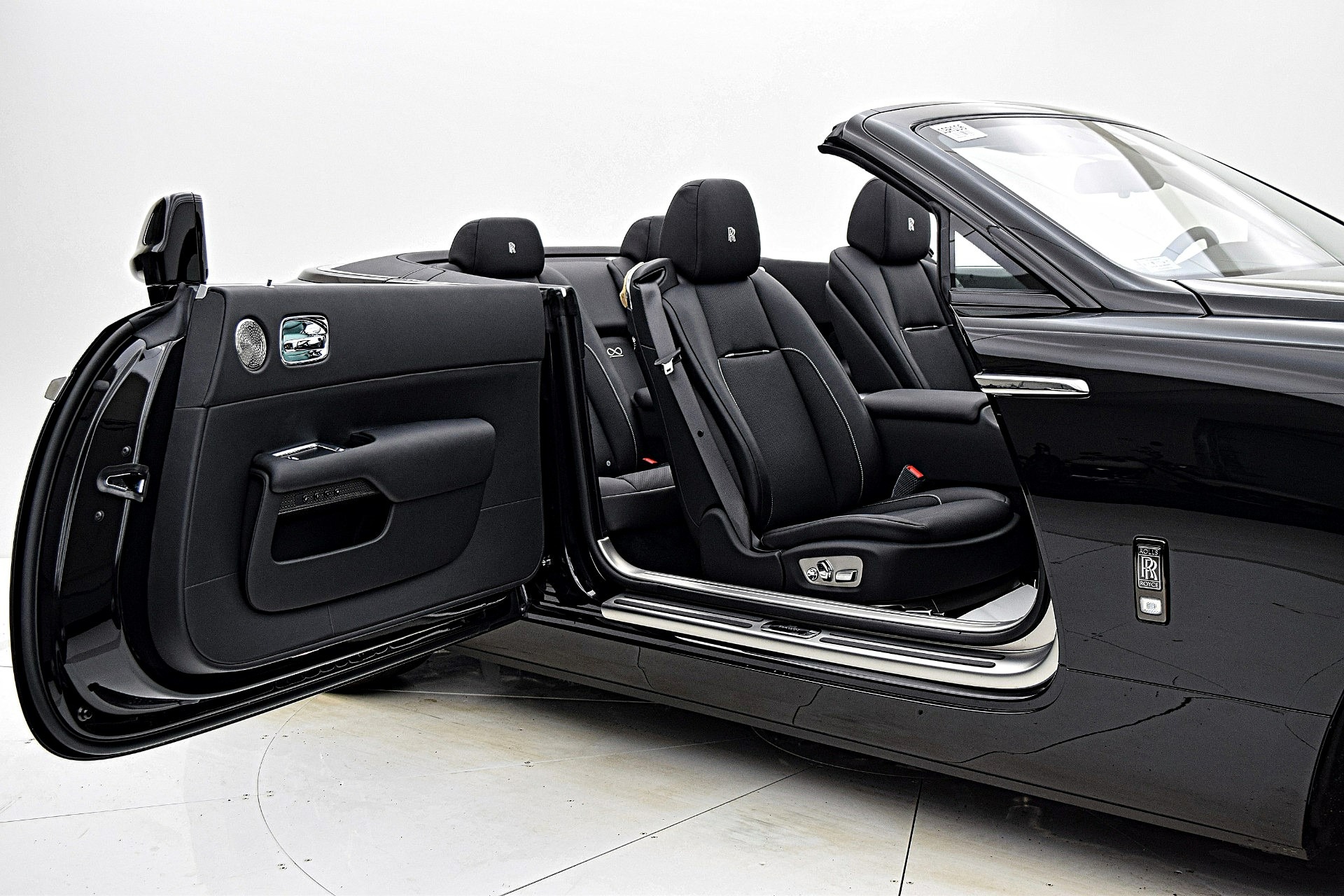 Used 2019 Rolls-Royce Black Badge Dawn / LEASE OPTIONS AVAILABLE | St. Petersburg, FL