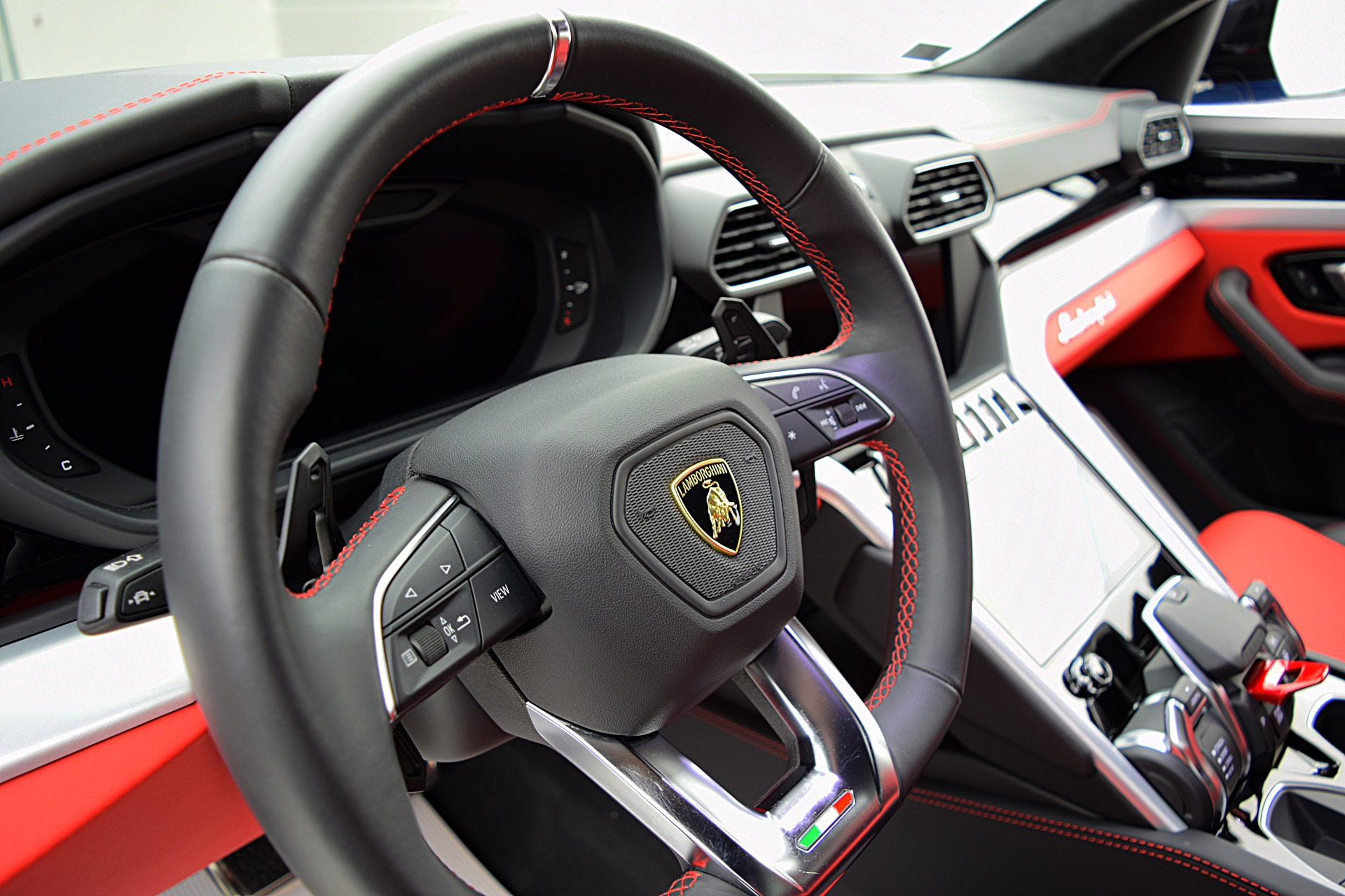Used 2019 Lamborghini Urus / LEASE OPTIONS AVAILABLE | St. Petersburg, FL