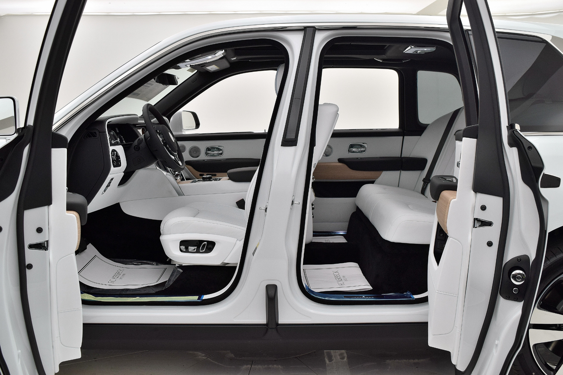 Used 2019 Rolls-Royce Cullinan | St. Petersburg, FL