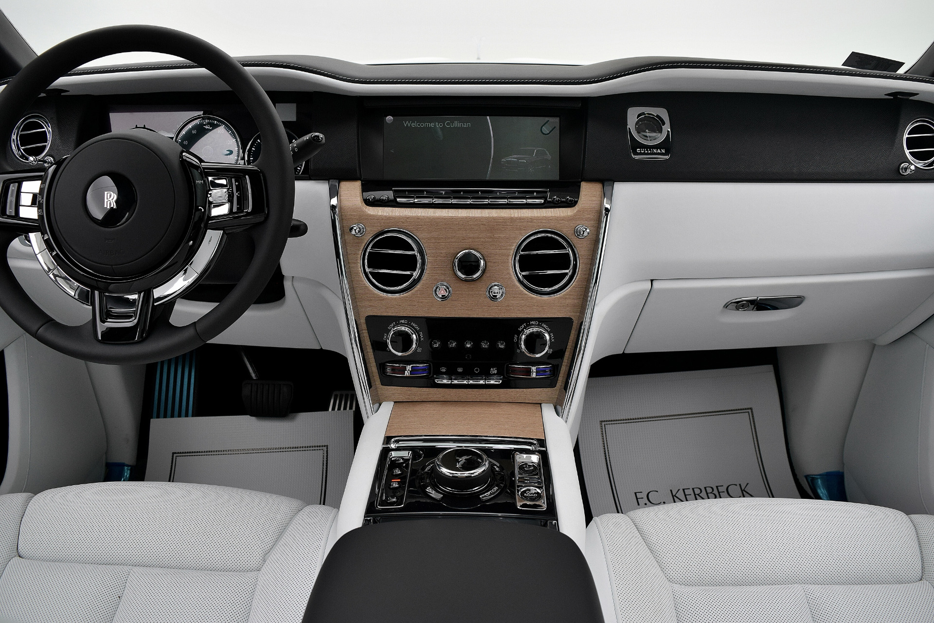 Used 2019 Rolls-Royce Cullinan | St. Petersburg, FL