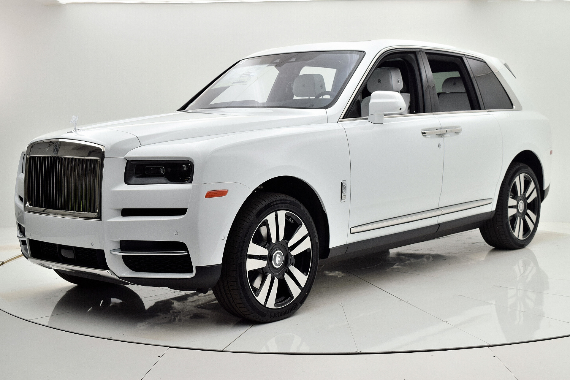 Used 2019 Rolls-Royce Cullinan | St. Petersburg, FL