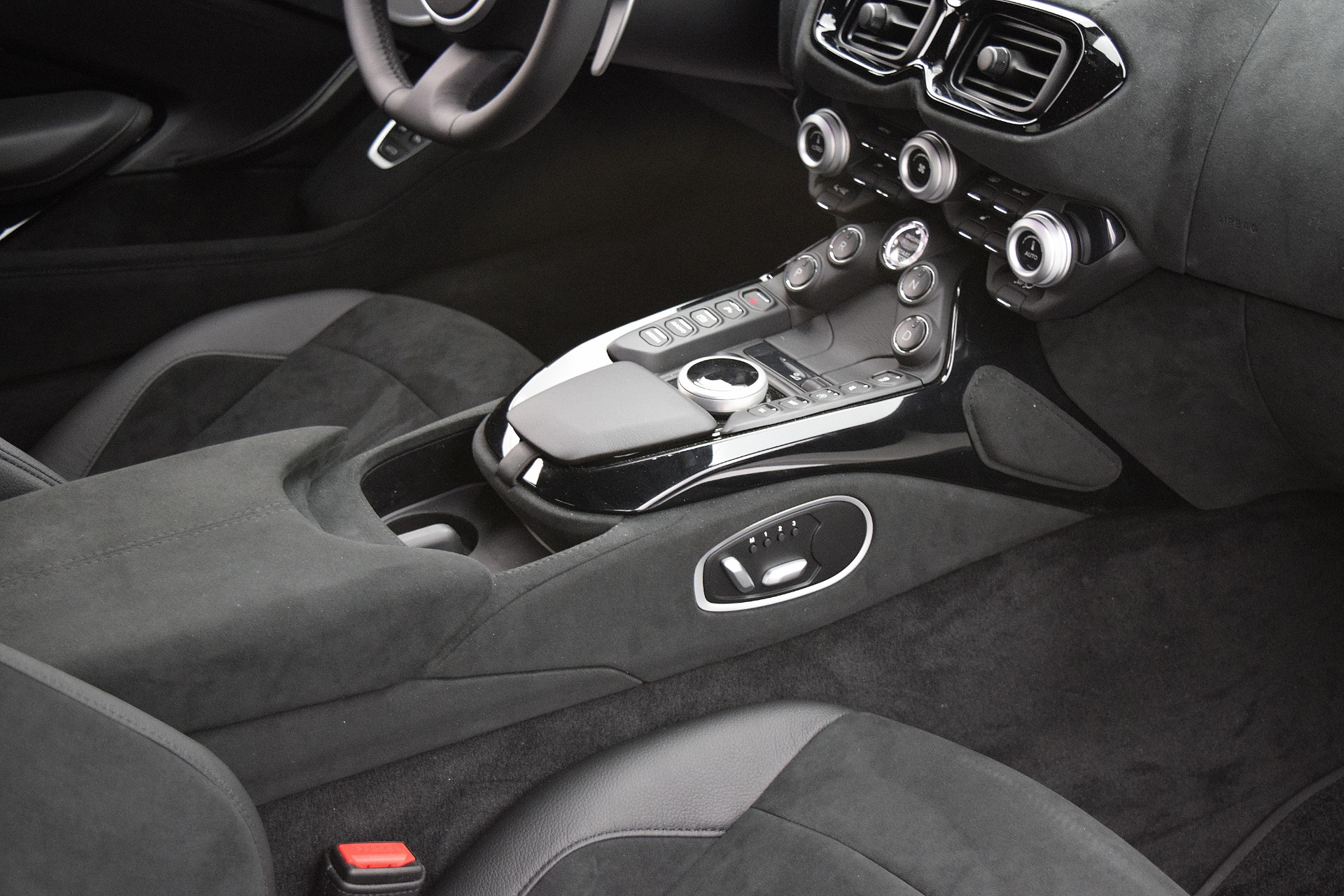 Used 2020 Aston Martin Vantage | St. Petersburg, FL