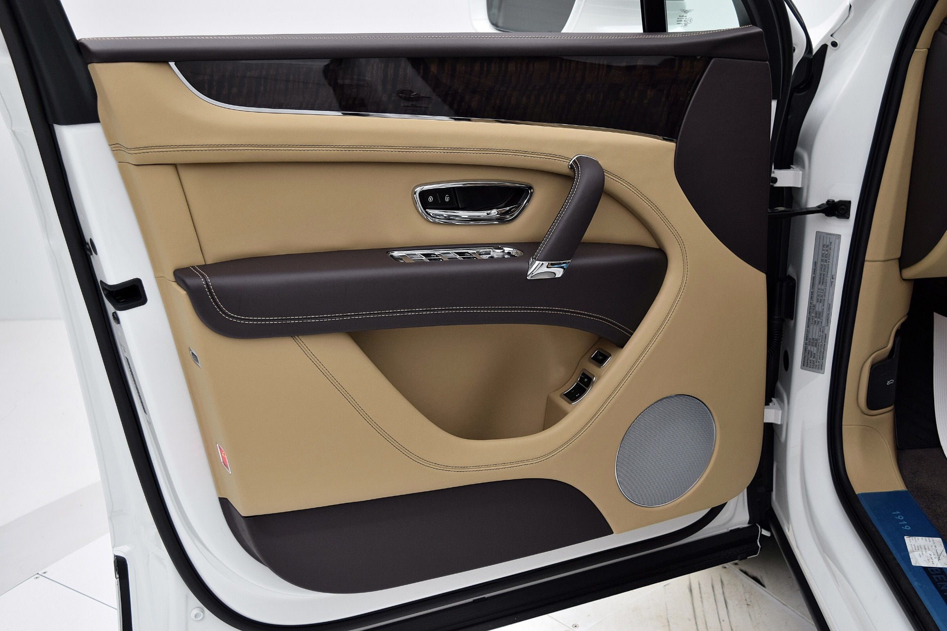 Used 2020 Bentley Bentayga V8 / LEASE OPTIONS AVAILABLE | St. Petersburg, FL