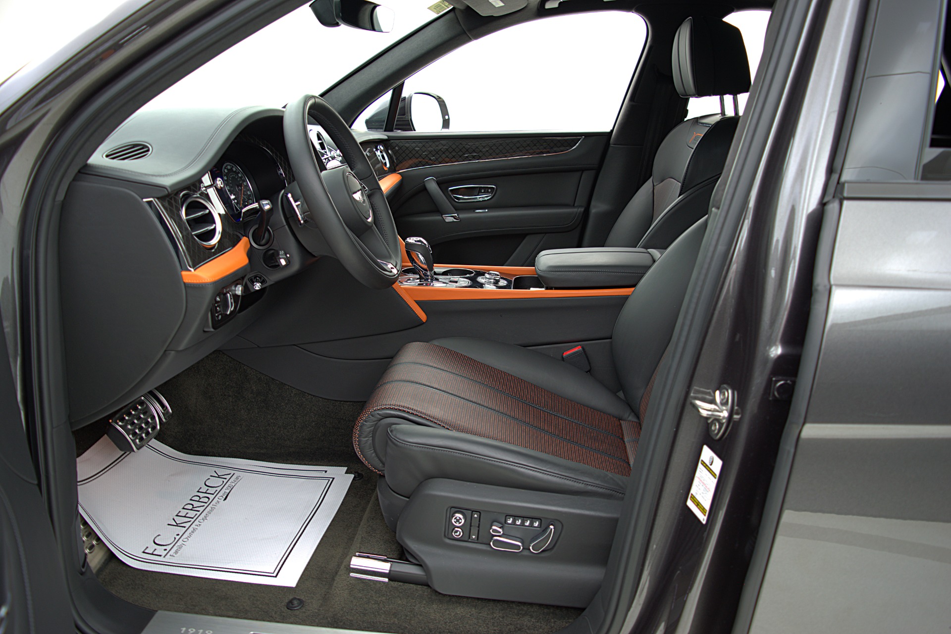 Used 2020 Bentley Bentayga V8 Design Series / LEASE OPTIONS AVAILABLE | St. Petersburg, FL