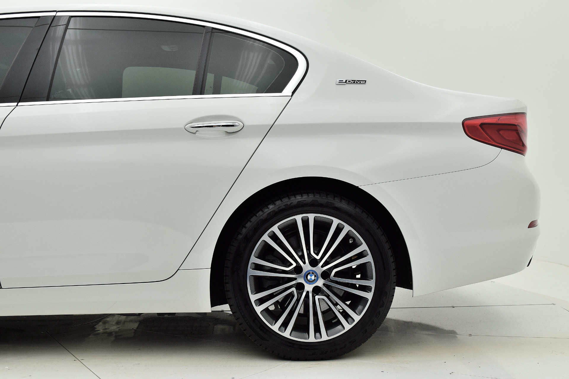 Used 2018 BMW 5 Series 530e xDrive iPerformance | St. Petersburg, FL