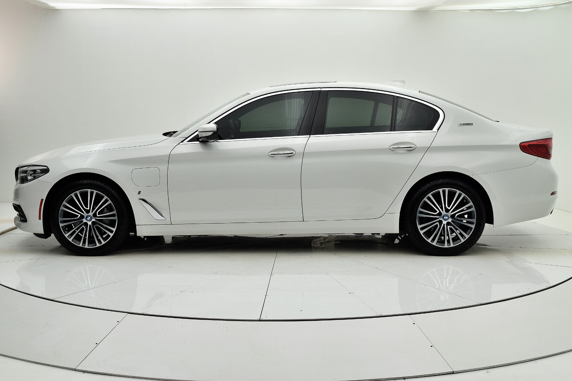 Used 2018 BMW 5 Series 530e xDrive iPerformance | St. Petersburg, FL