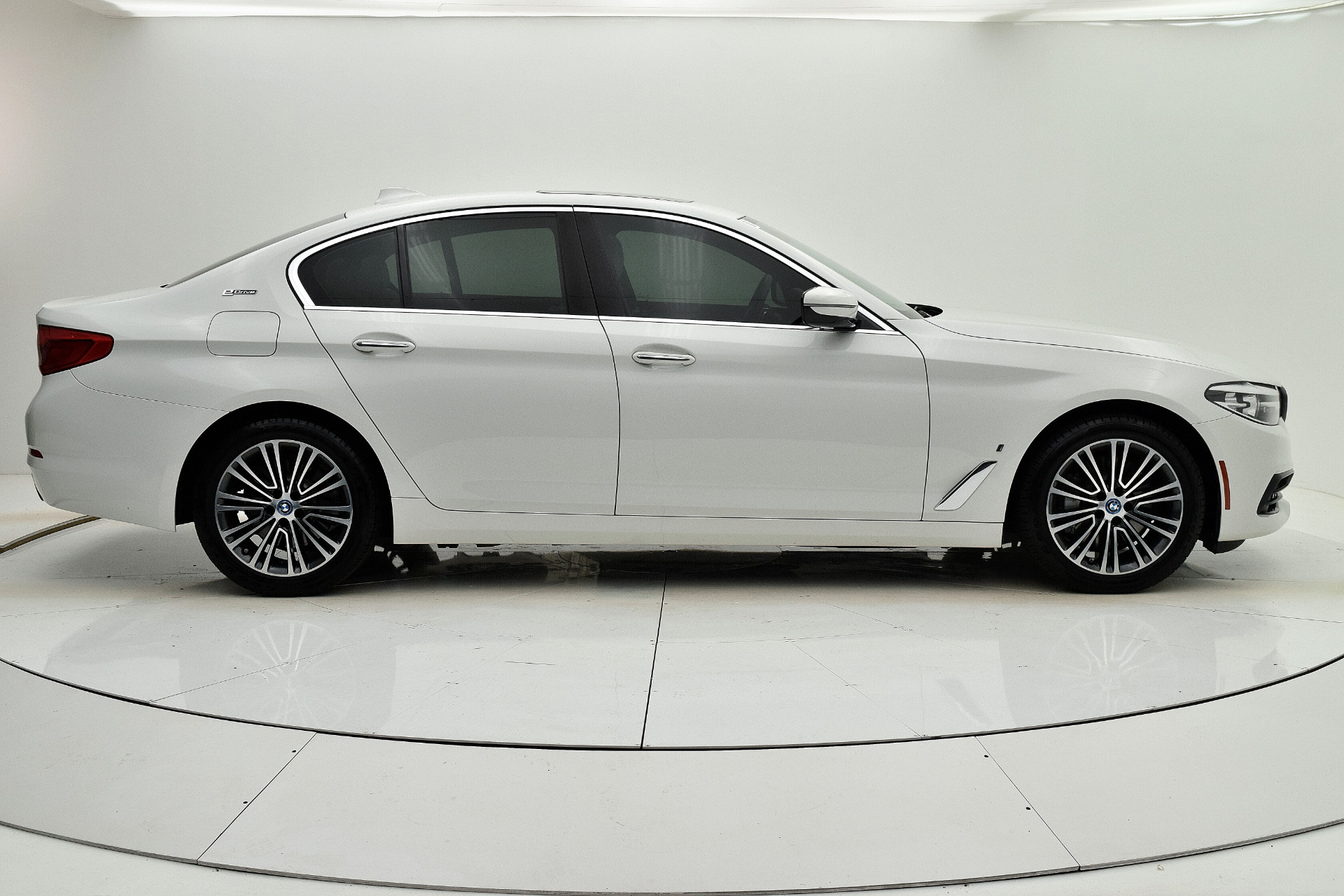 Used 2018 BMW 5 Series 530e xDrive iPerformance | St. Petersburg, FL