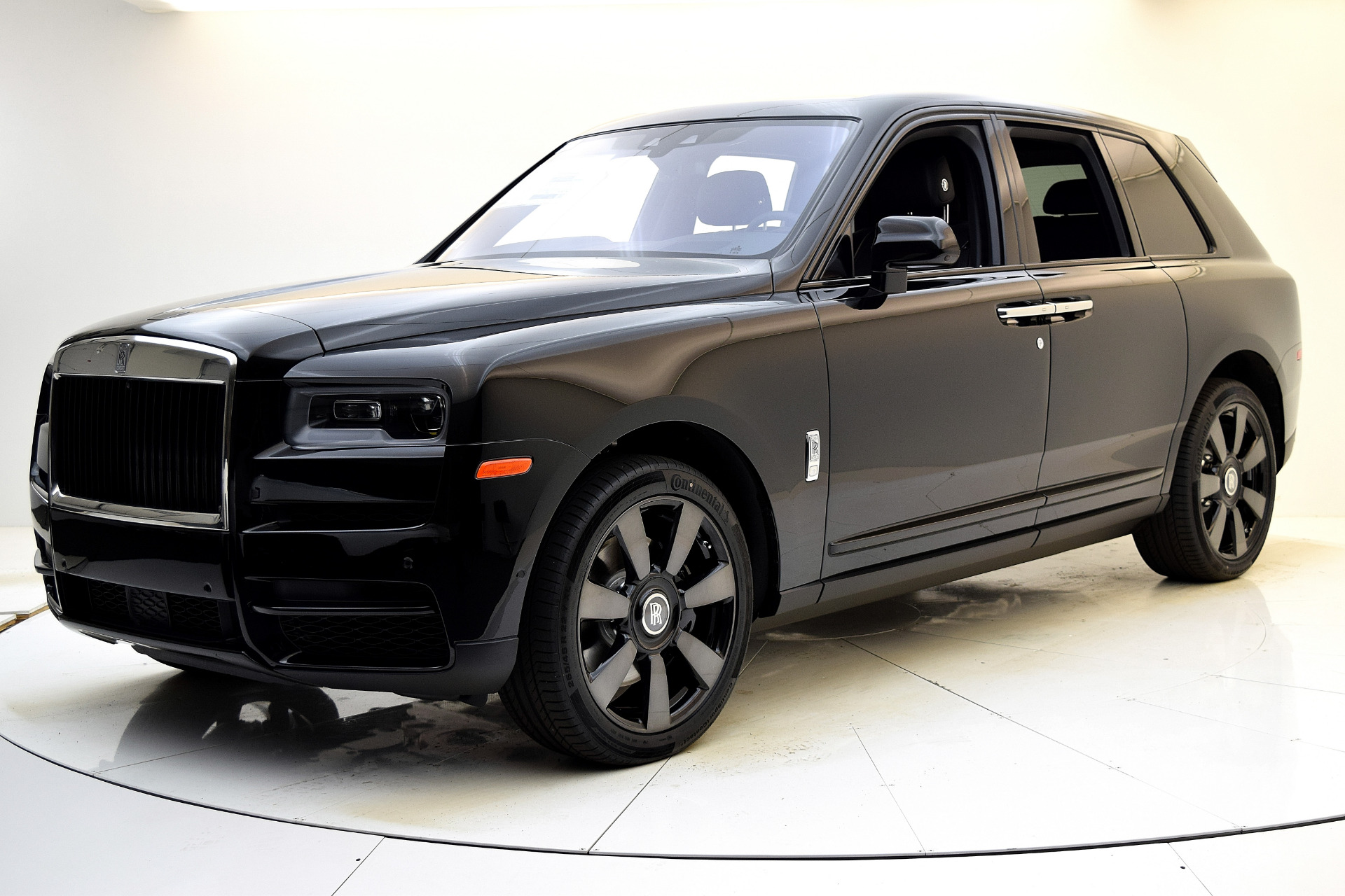 New 2021 Rolls-Royce Cullinan | St. Petersburg, FL