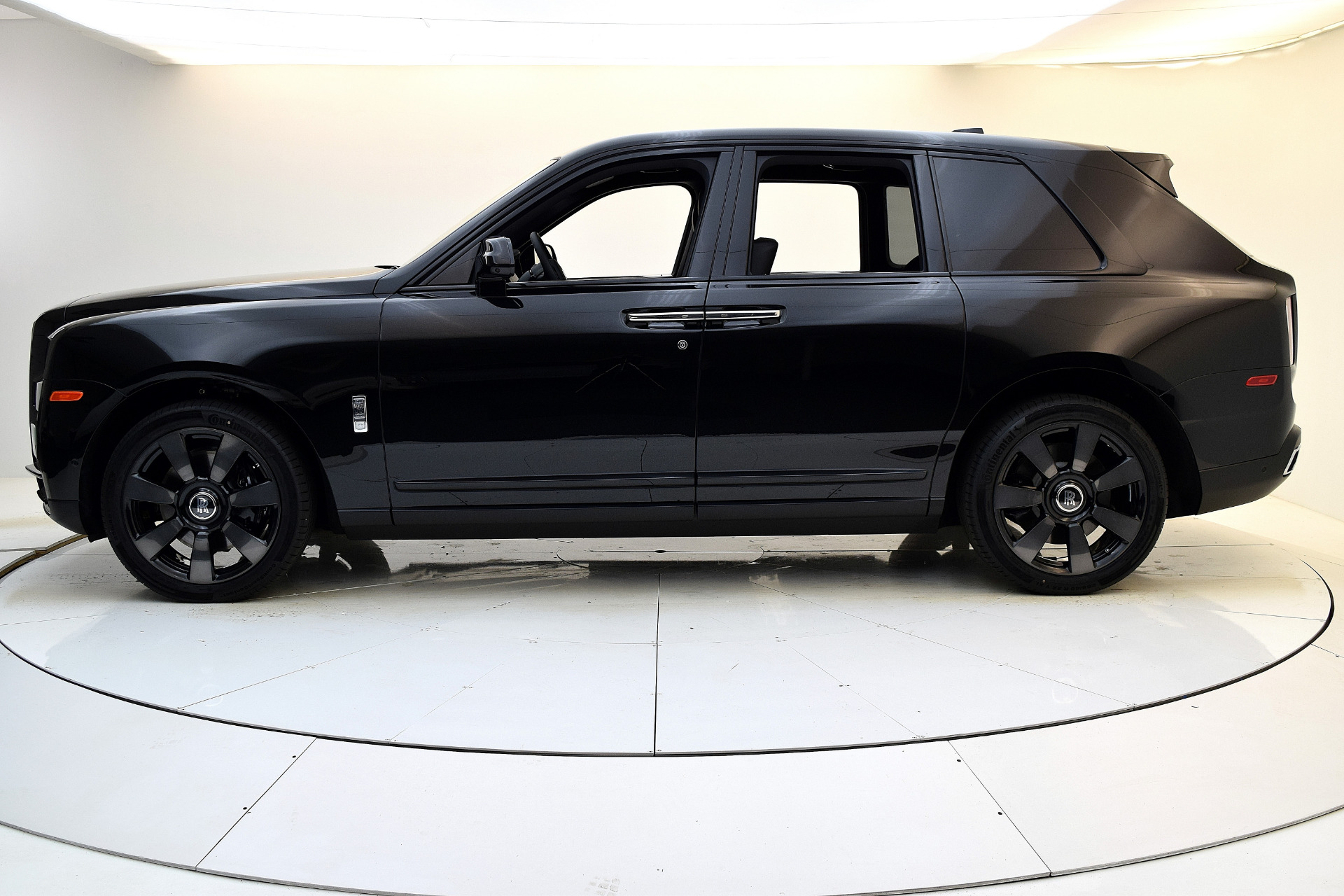 New 2021 Rolls-Royce Cullinan | St. Petersburg, FL