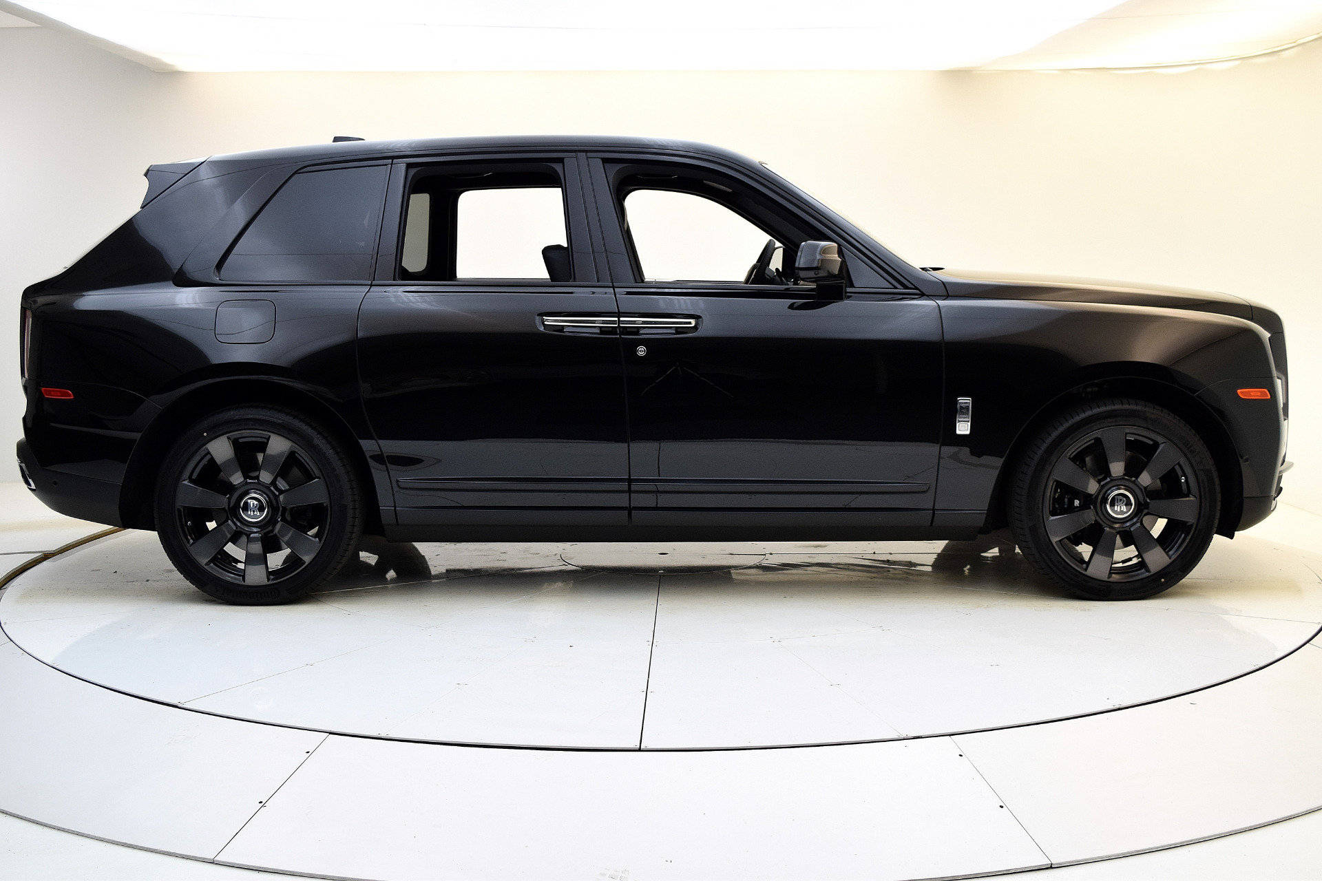 New 2021 Rolls-Royce Cullinan | St. Petersburg, FL