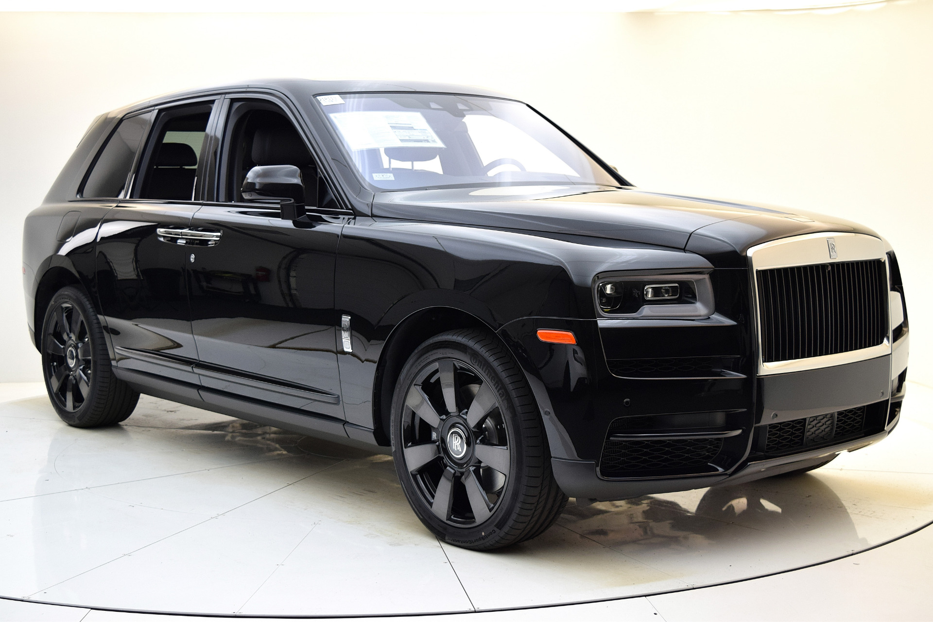 New 2021 Rolls-Royce Cullinan | St. Petersburg, FL