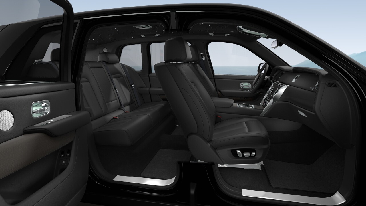 New 2021 Rolls-Royce Cullinan | St. Petersburg, FL