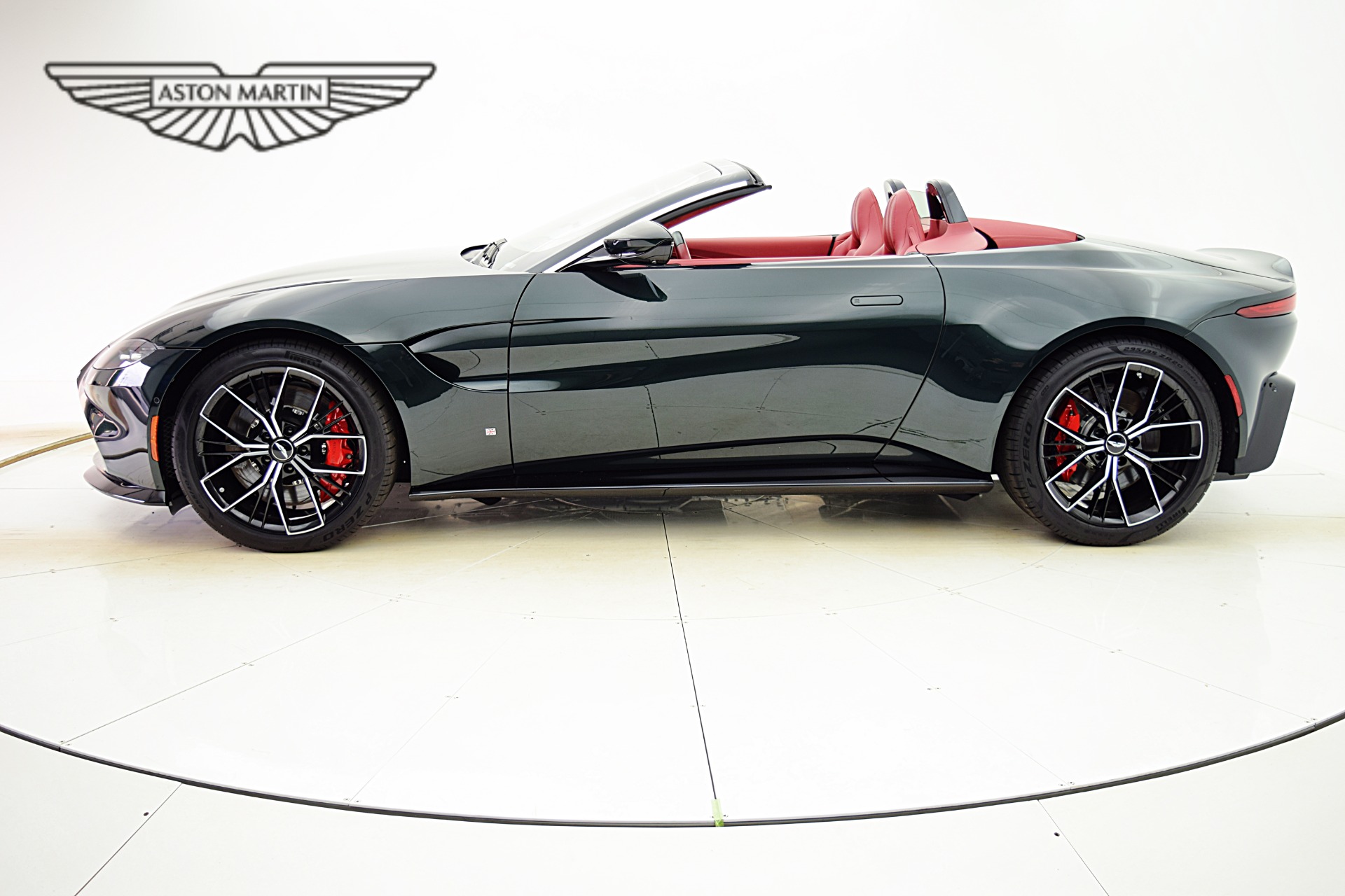 Used 2021 Aston Martin Vantage Roadster | St. Petersburg, FL