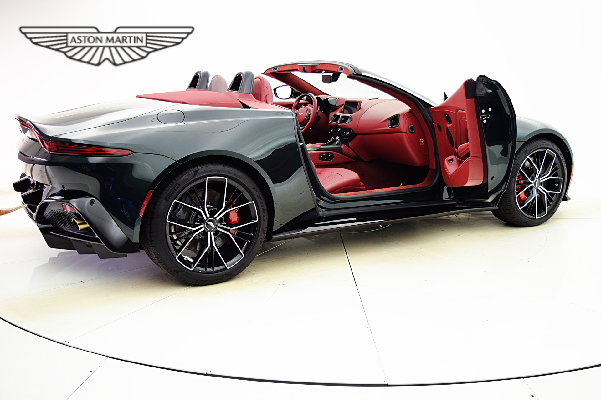 Used 2021 Aston Martin Vantage Roadster | St. Petersburg, FL