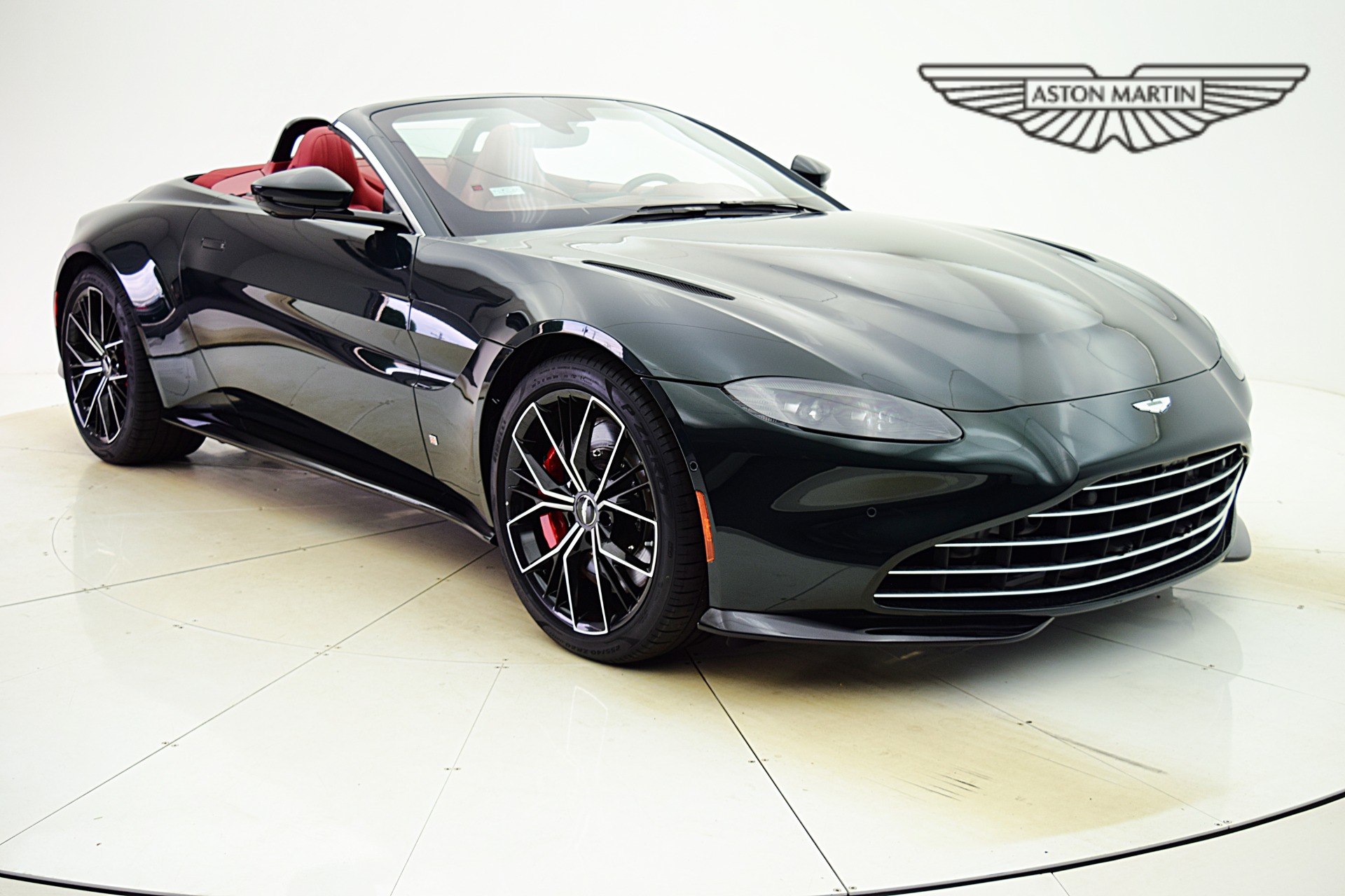 Used 2021 Aston Martin Vantage Roadster | St. Petersburg, FL