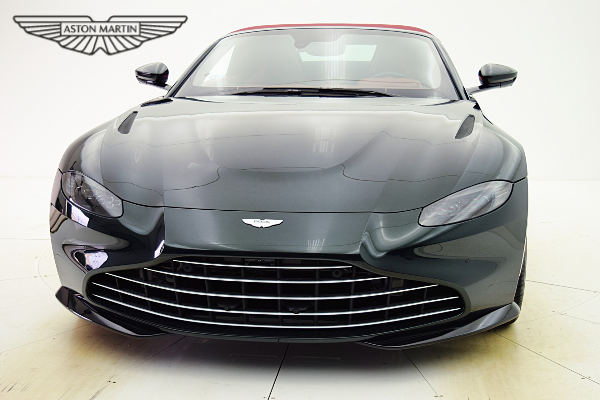 Used 2021 Aston Martin Vantage Roadster | St. Petersburg, FL