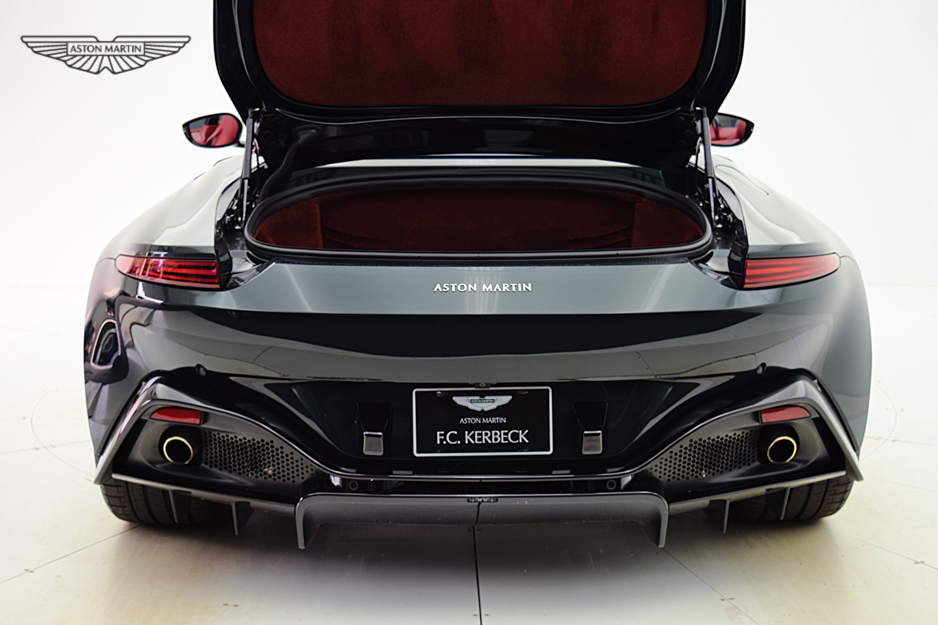Used 2021 Aston Martin Vantage Roadster | St. Petersburg, FL