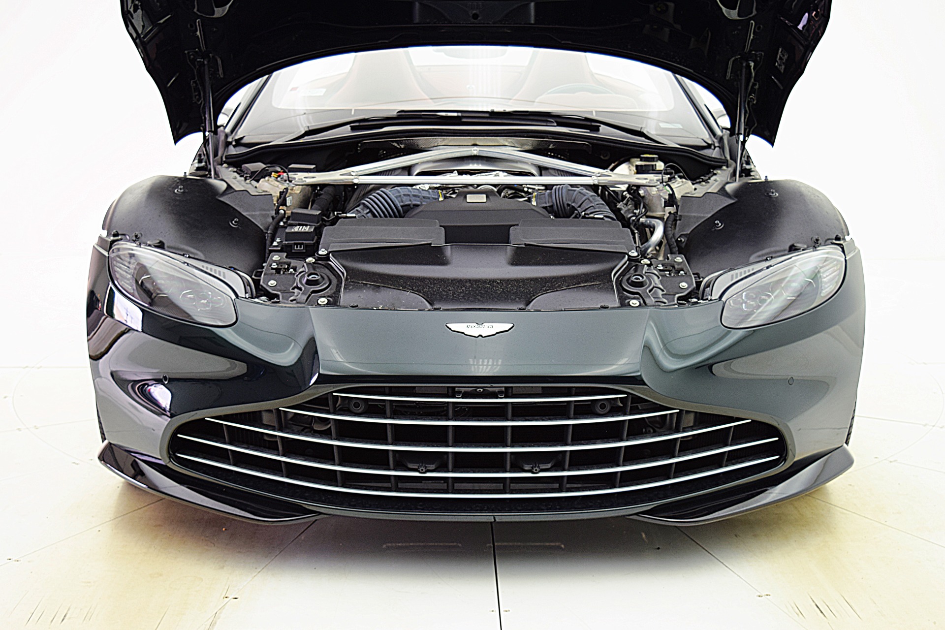 Used 2021 Aston Martin Vantage Roadster | St. Petersburg, FL