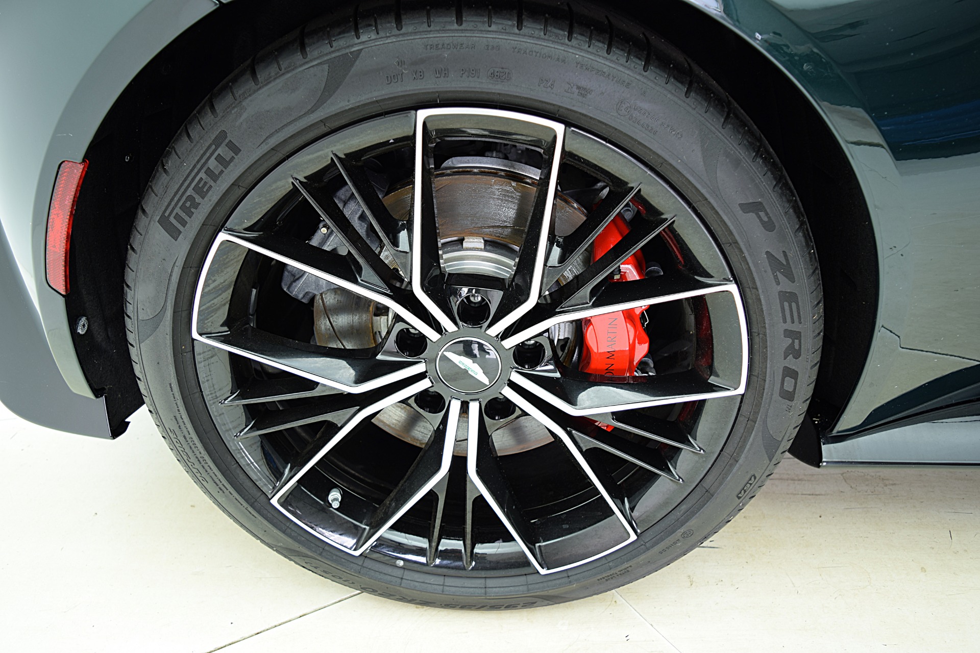 Used 2021 Aston Martin Vantage Roadster | St. Petersburg, FL