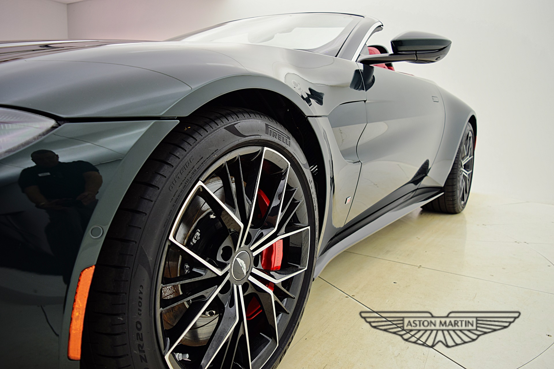Used 2021 Aston Martin Vantage Roadster | St. Petersburg, FL