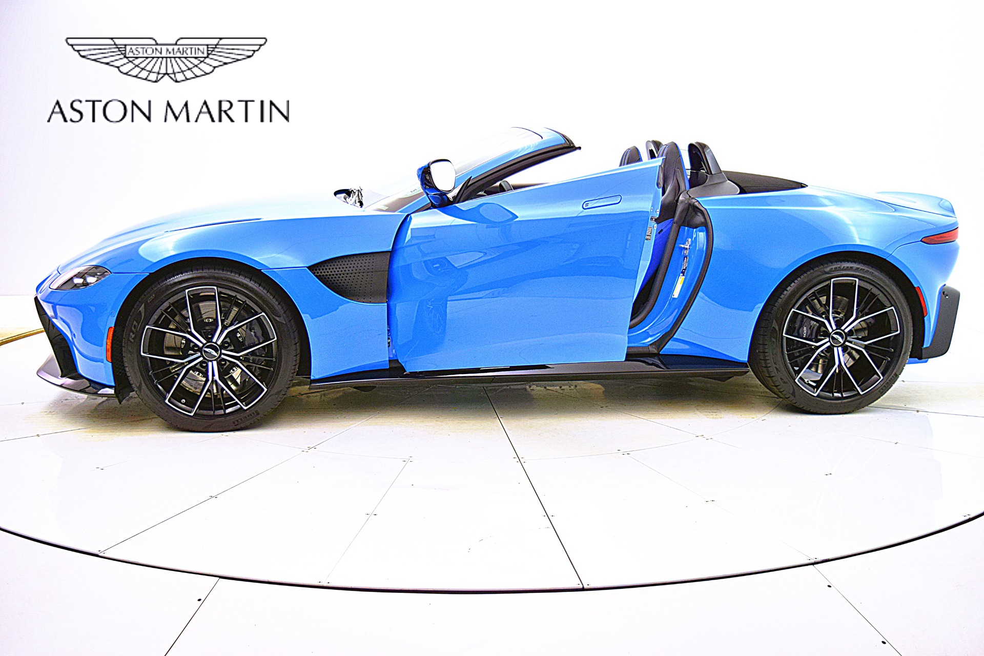 Used 2021 Aston Martin Vantage | St. Petersburg, FL