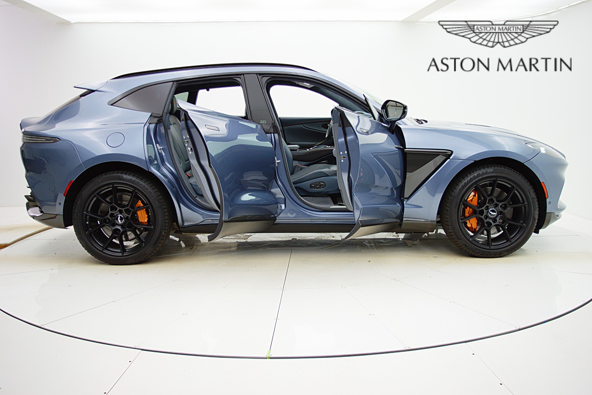 Used 2021 Aston Martin DBX | St. Petersburg, FL