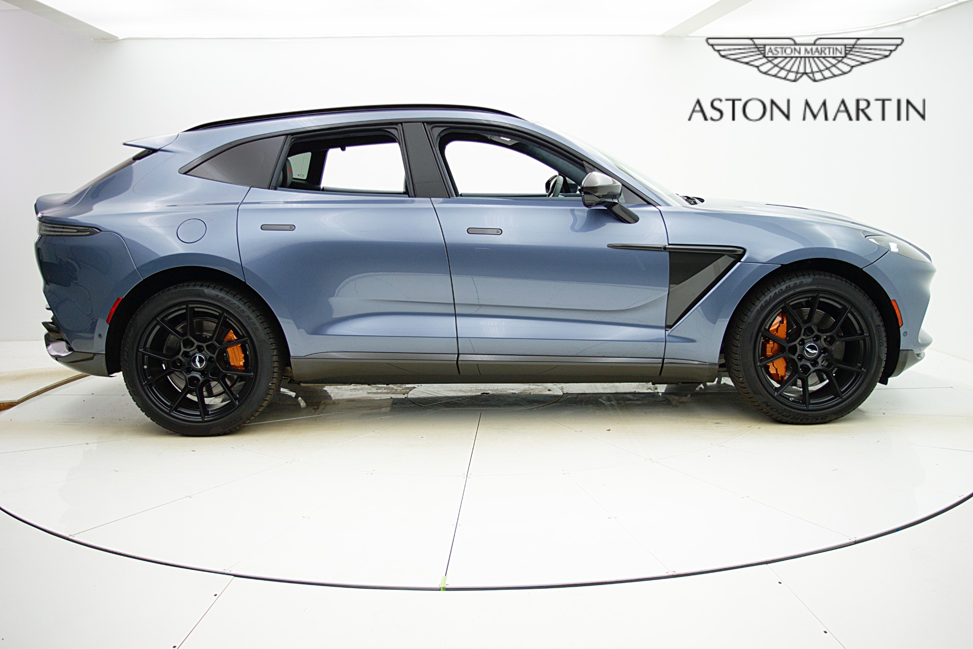 Used 2021 Aston Martin DBX | St. Petersburg, FL