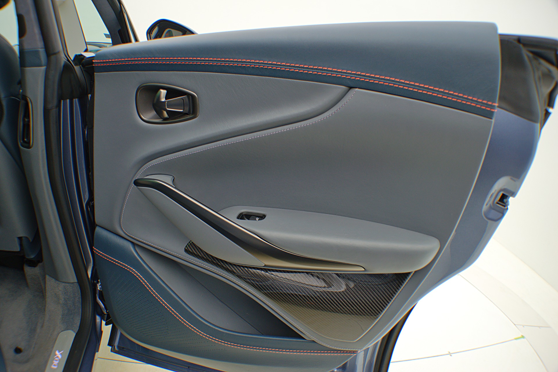 Used 2021 Aston Martin DBX | St. Petersburg, FL