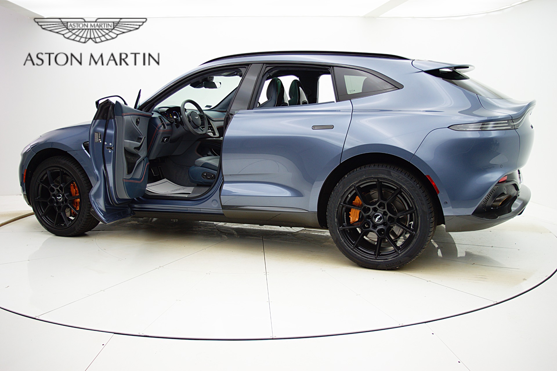 Used 2021 Aston Martin DBX | St. Petersburg, FL