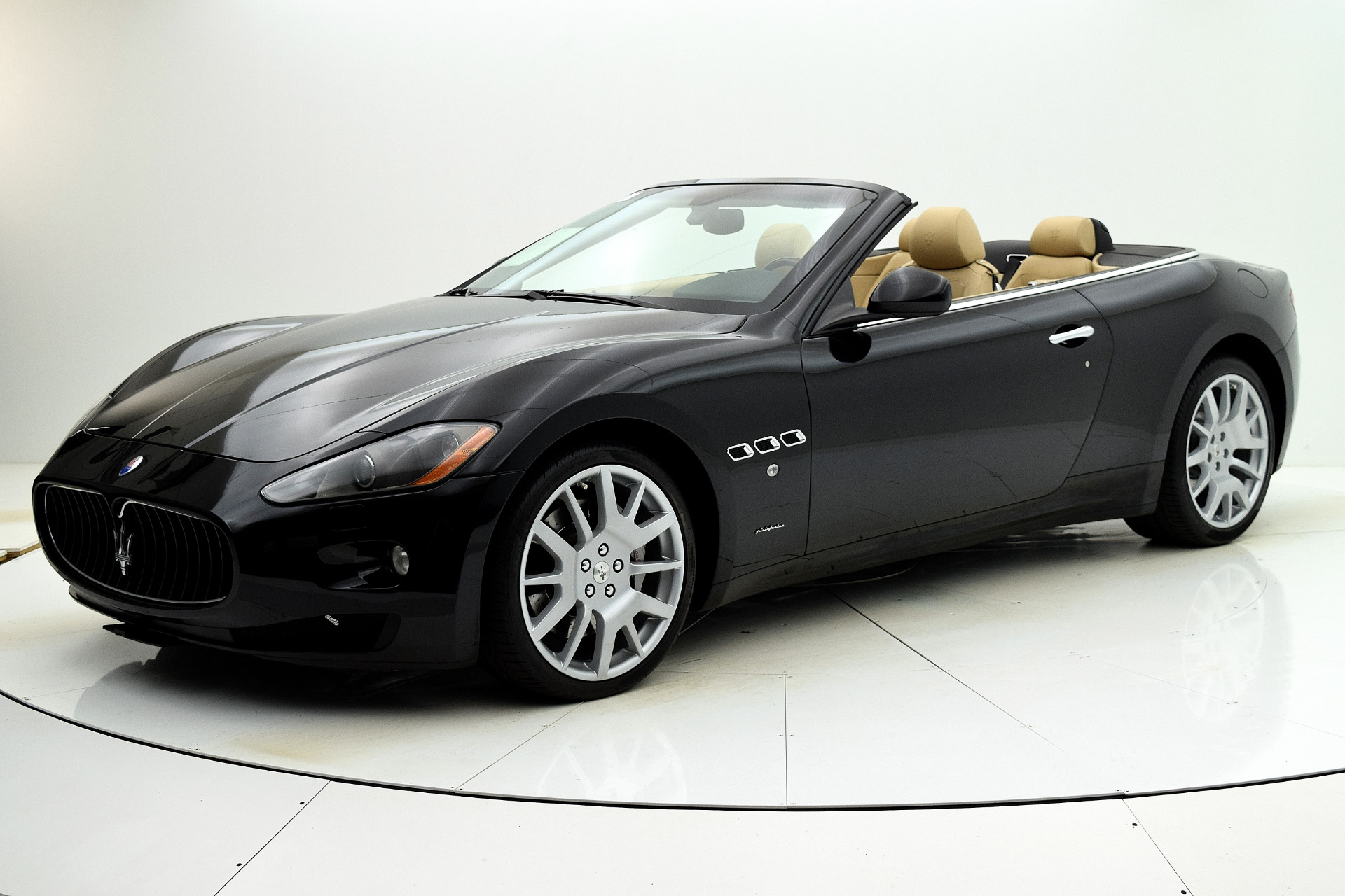 Used 2011 Maserati GranTurismo Convertible | St. Petersburg, FL