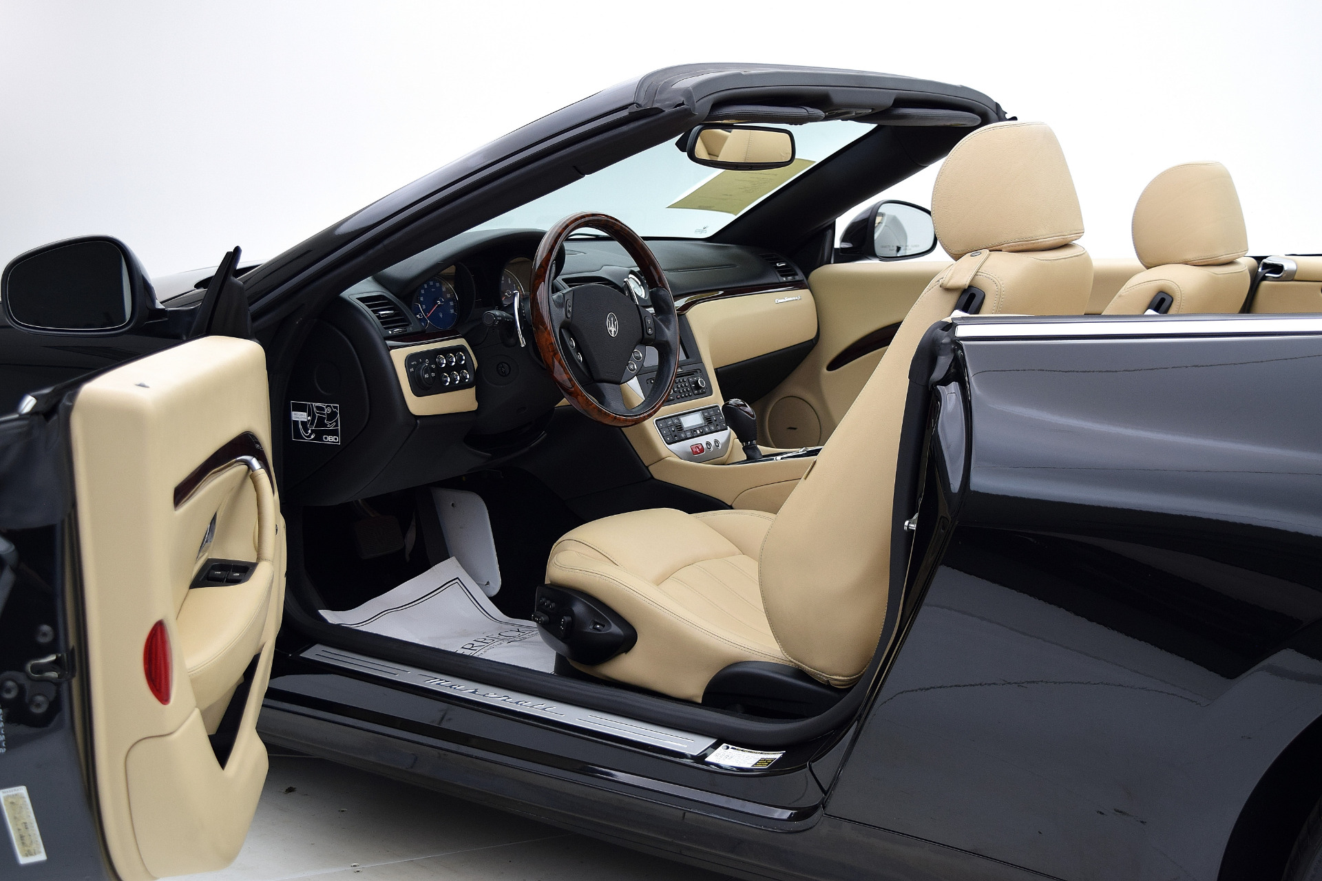 Used 2011 Maserati GranTurismo Convertible | St. Petersburg, FL