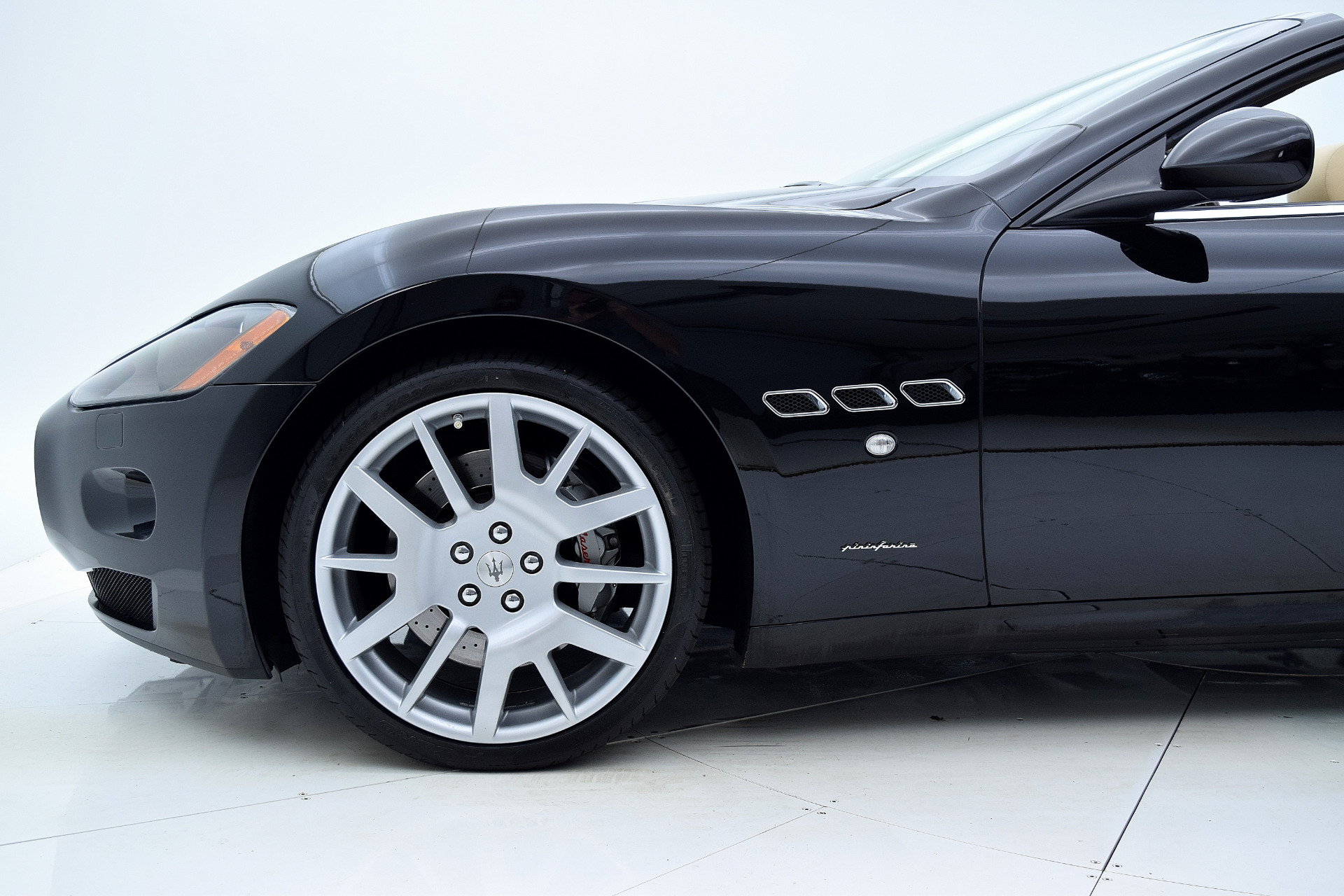 Used 2011 Maserati GranTurismo Convertible | St. Petersburg, FL