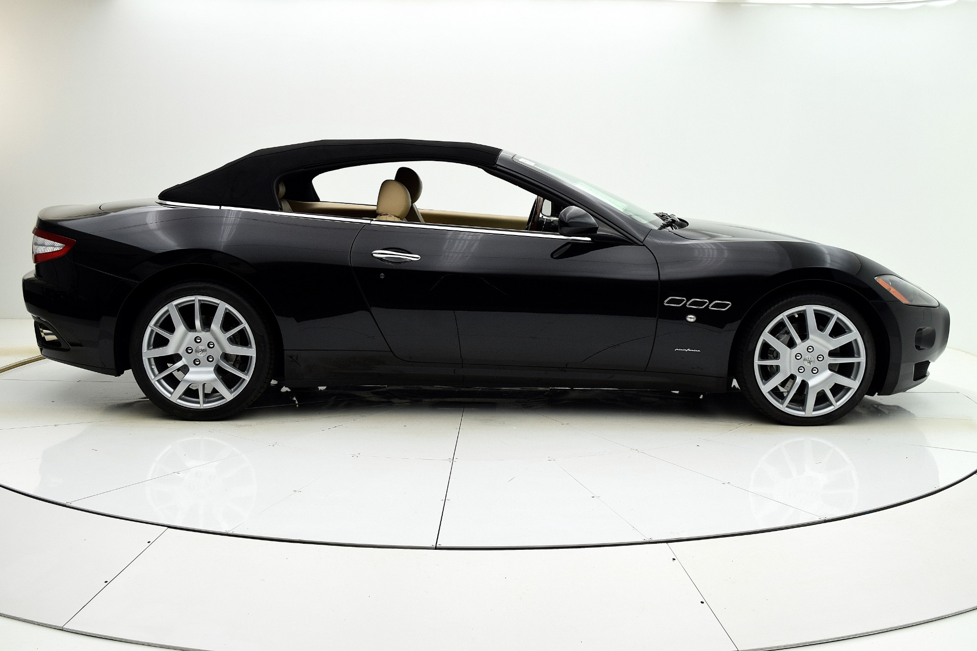 Used 2011 Maserati GranTurismo Convertible | St. Petersburg, FL