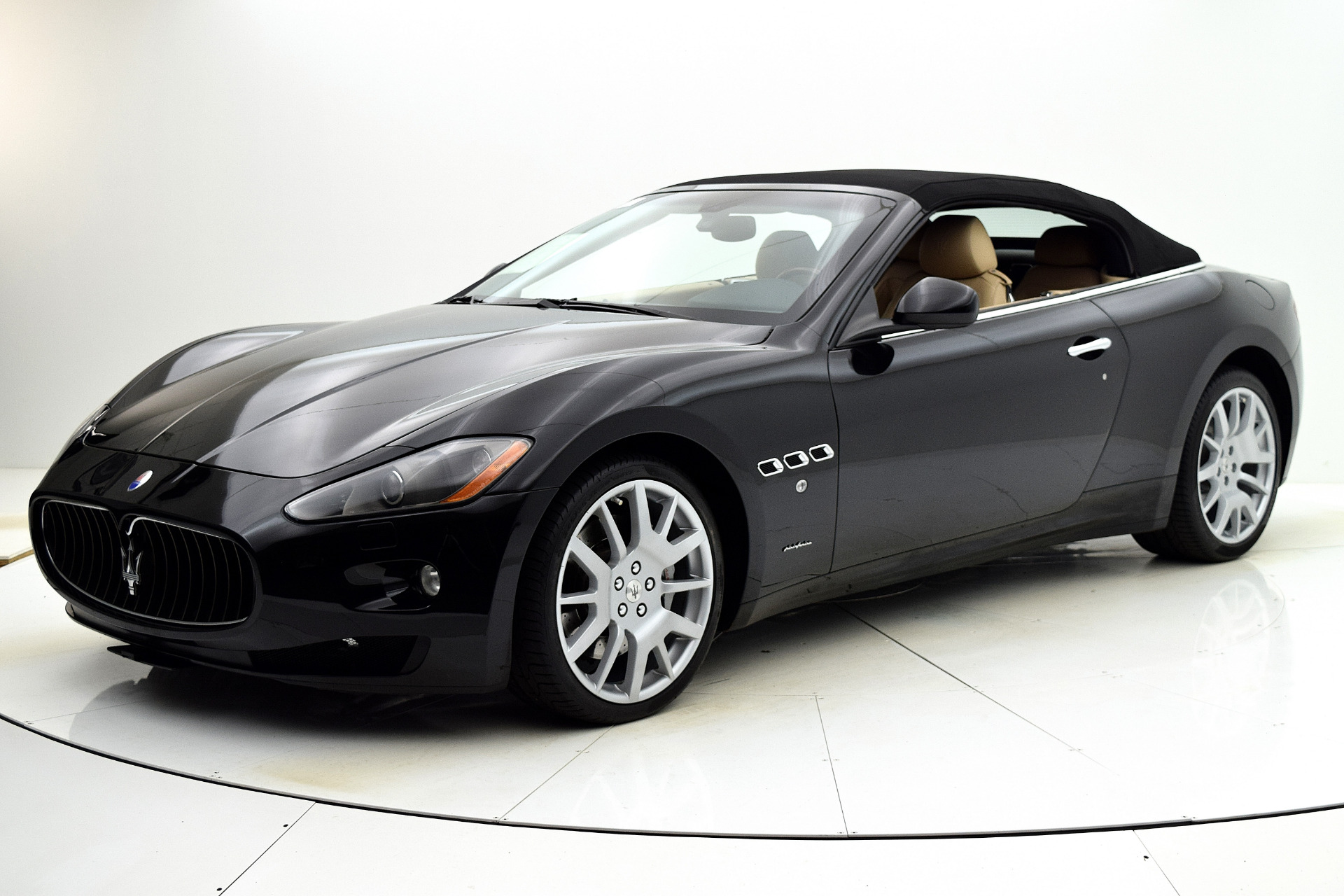 Used 2011 Maserati GranTurismo Convertible | St. Petersburg, FL
