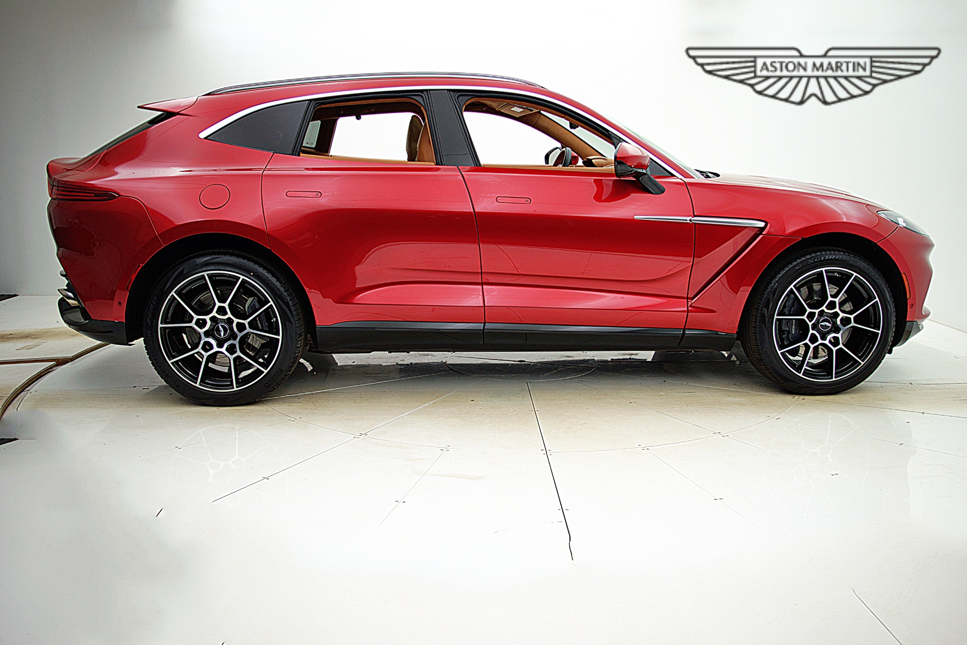 Used 2021 Aston Martin DBX | St. Petersburg, FL