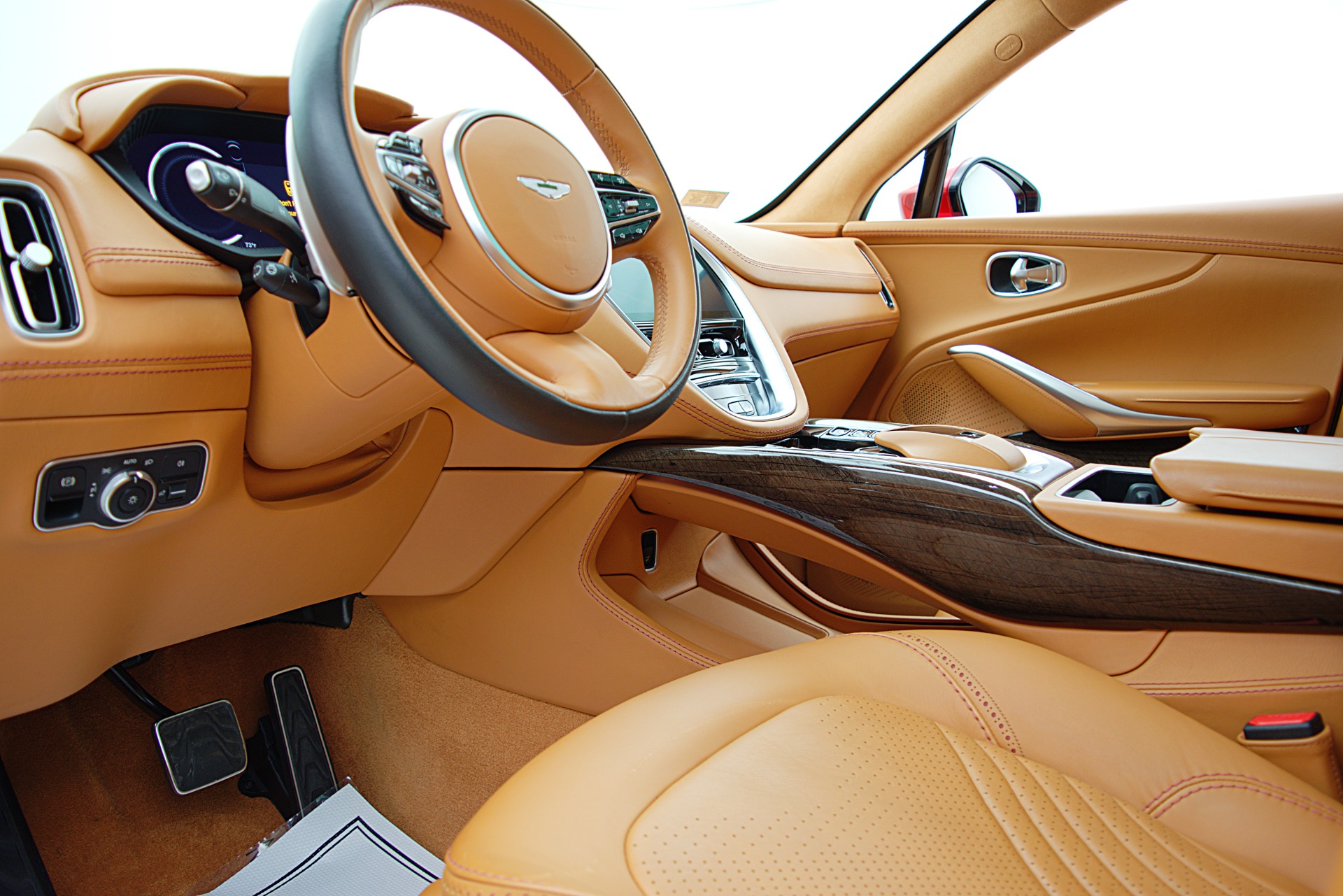 Used 2021 Aston Martin DBX | St. Petersburg, FL