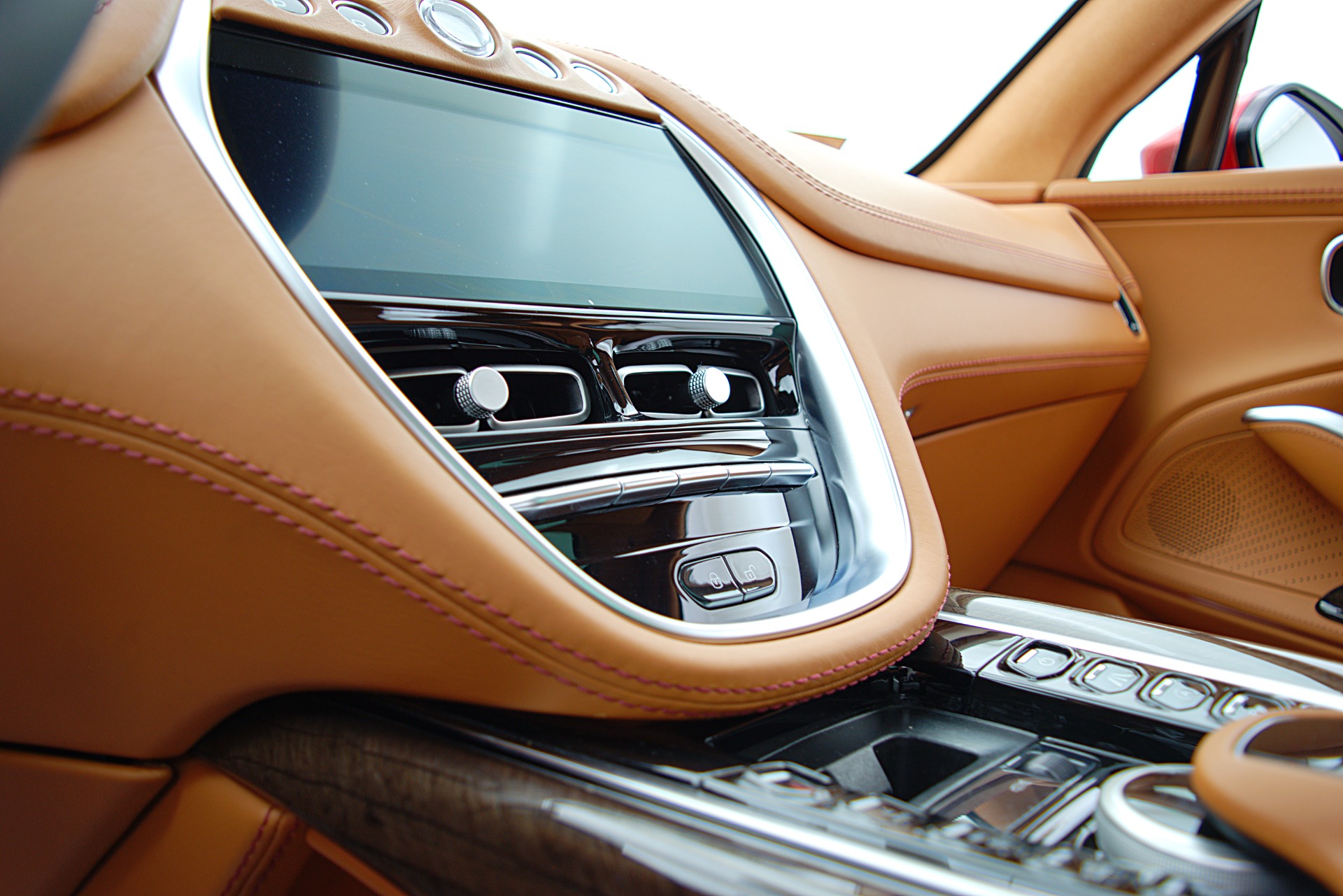 Used 2021 Aston Martin DBX | St. Petersburg, FL