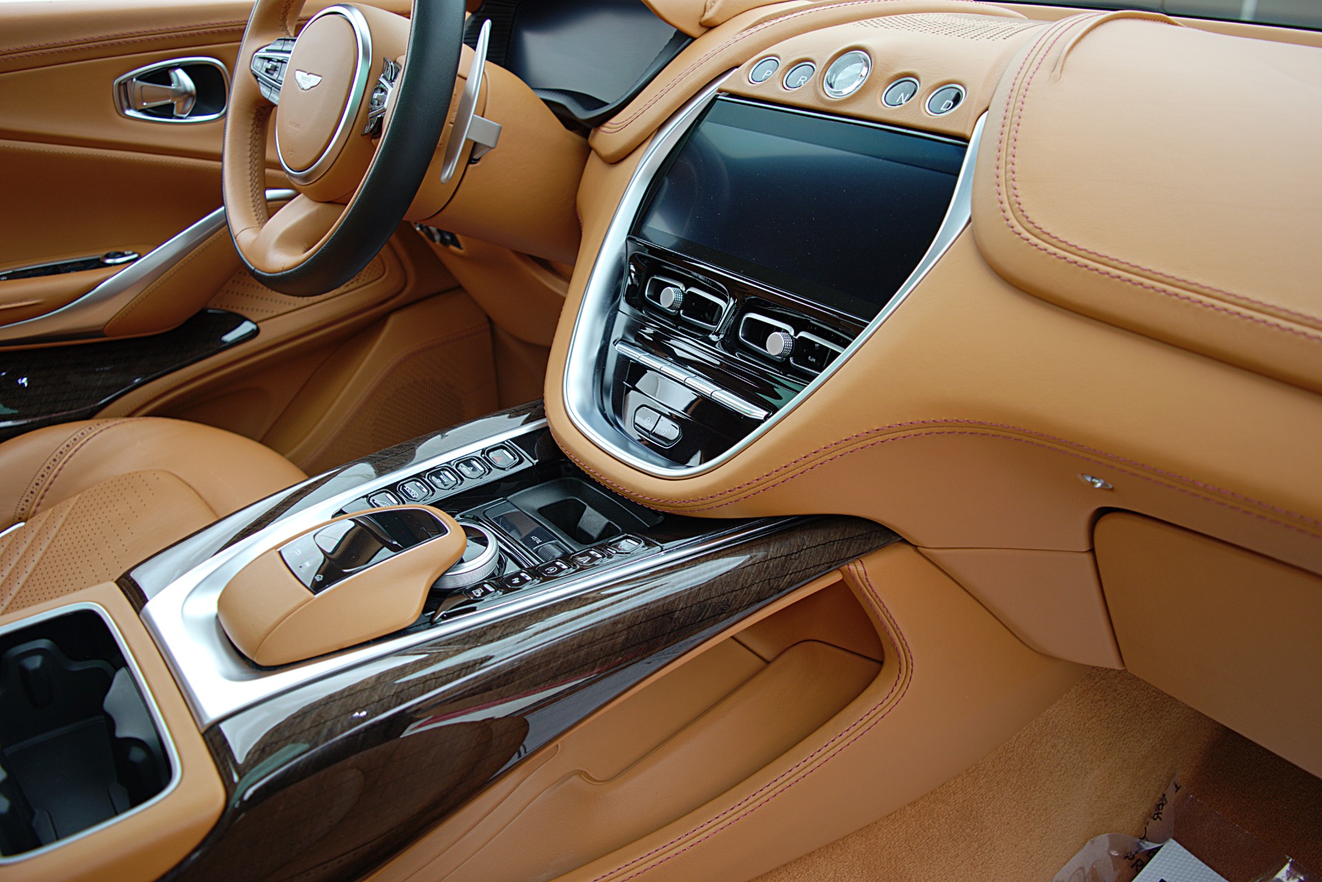 Used 2021 Aston Martin DBX | St. Petersburg, FL