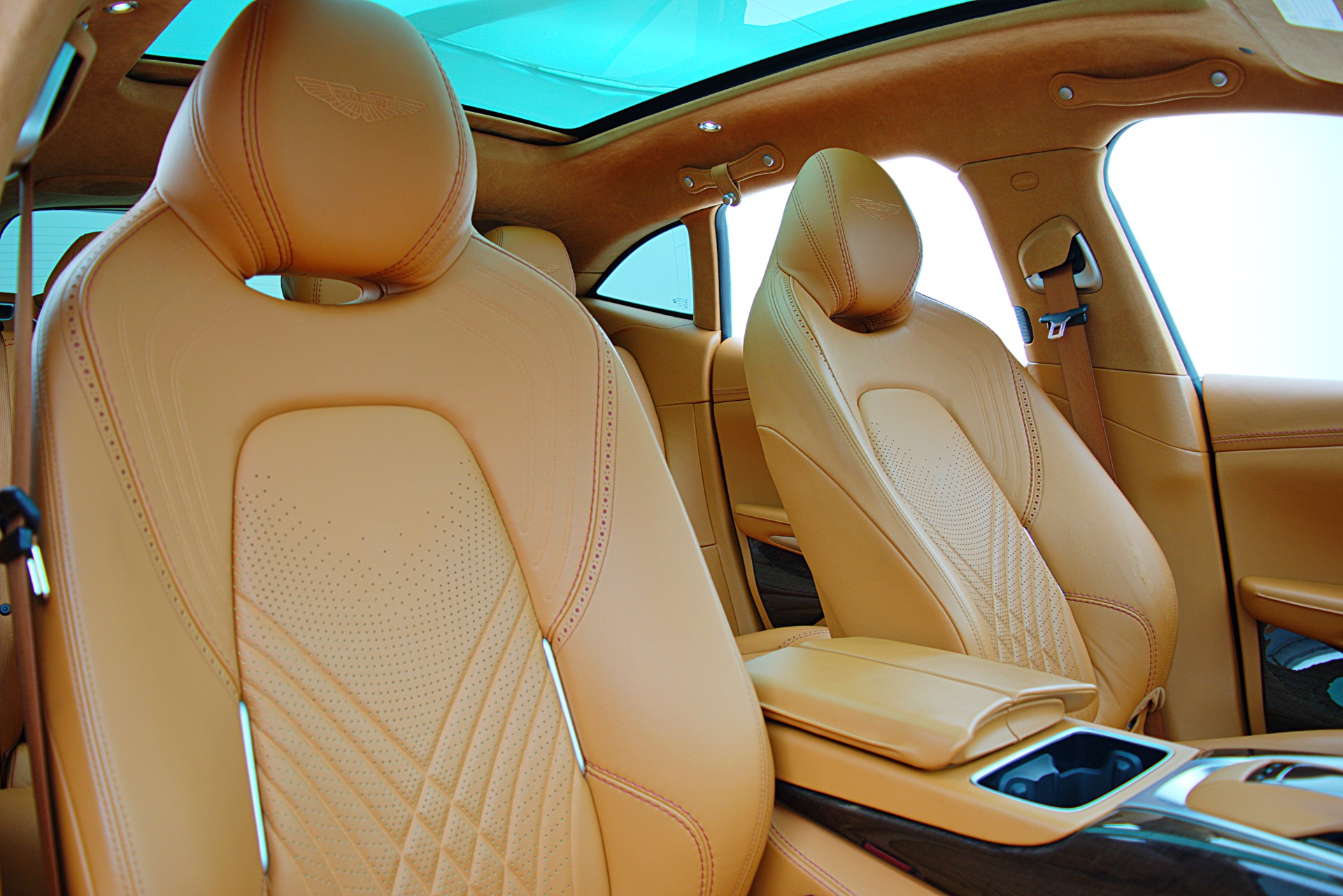 Used 2021 Aston Martin DBX | St. Petersburg, FL