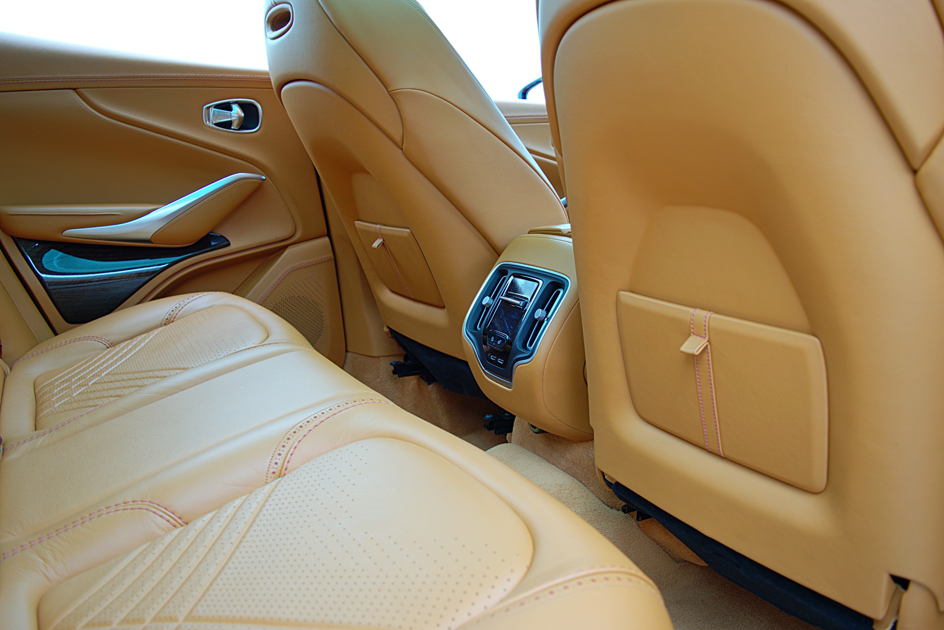 Used 2021 Aston Martin DBX | St. Petersburg, FL