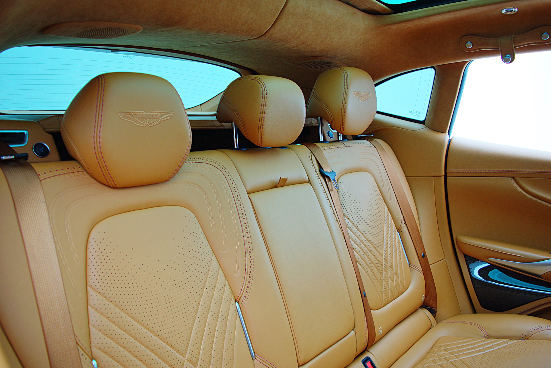 Used 2021 Aston Martin DBX | St. Petersburg, FL