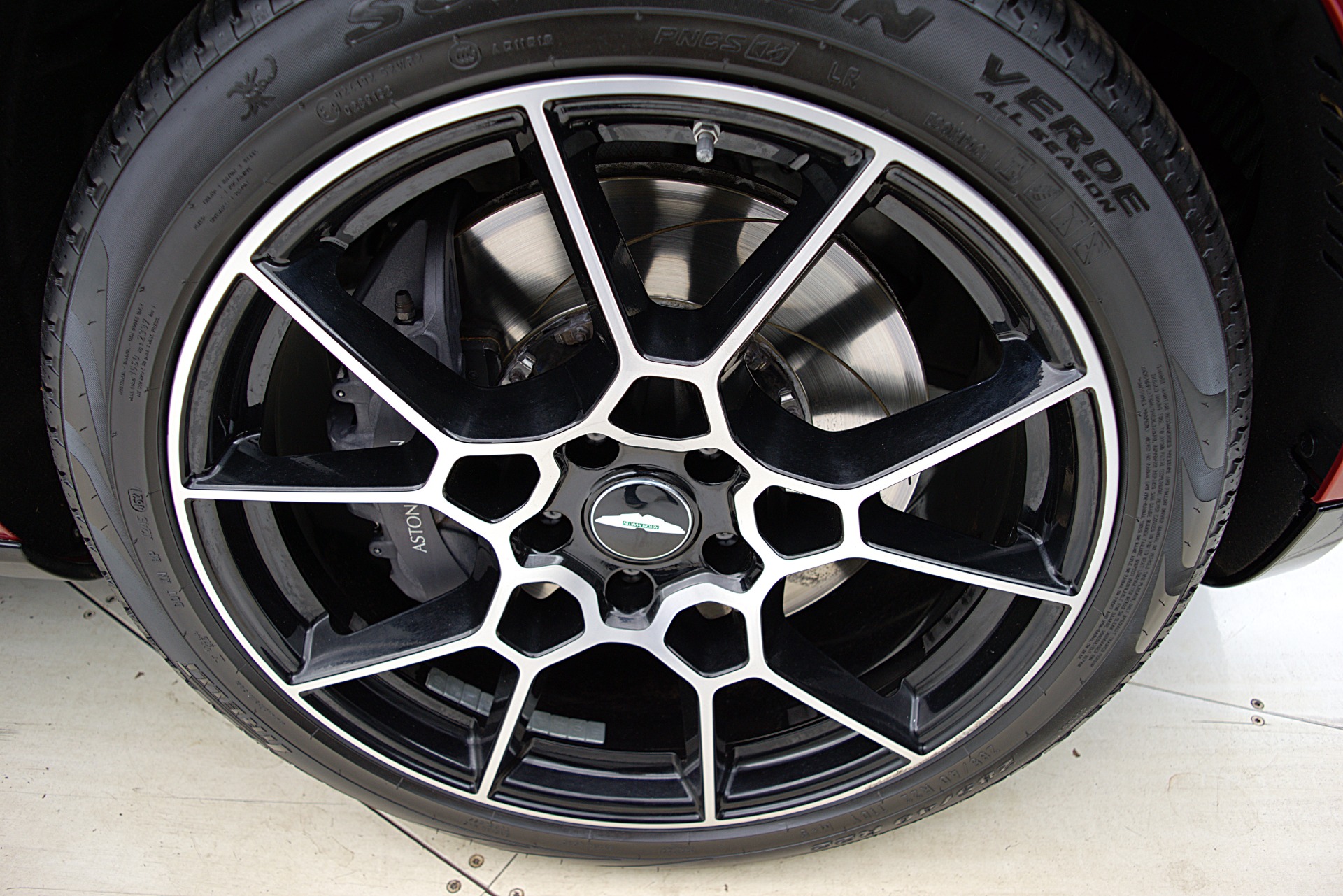 Used 2021 Aston Martin DBX | St. Petersburg, FL