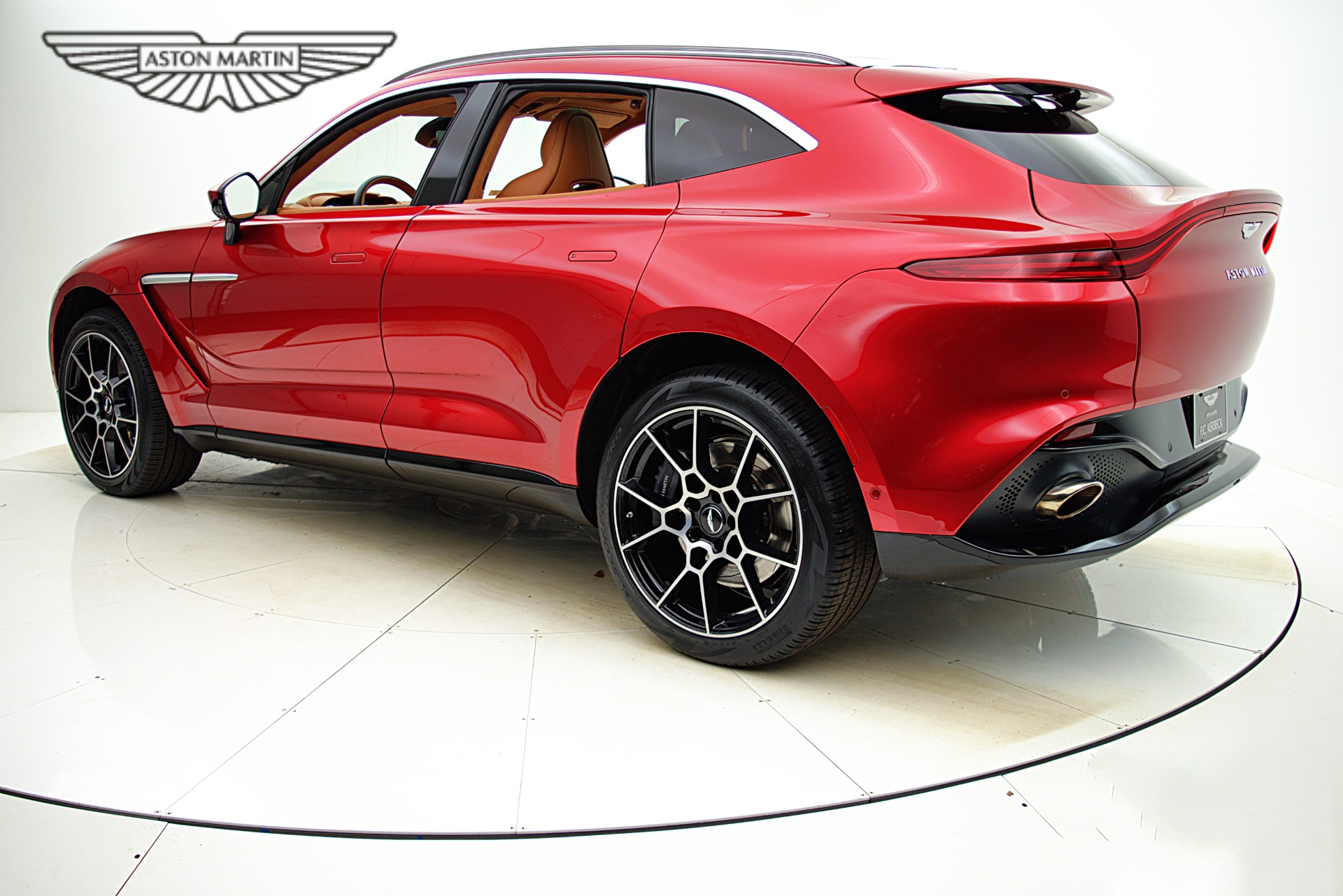 Used 2021 Aston Martin DBX | St. Petersburg, FL