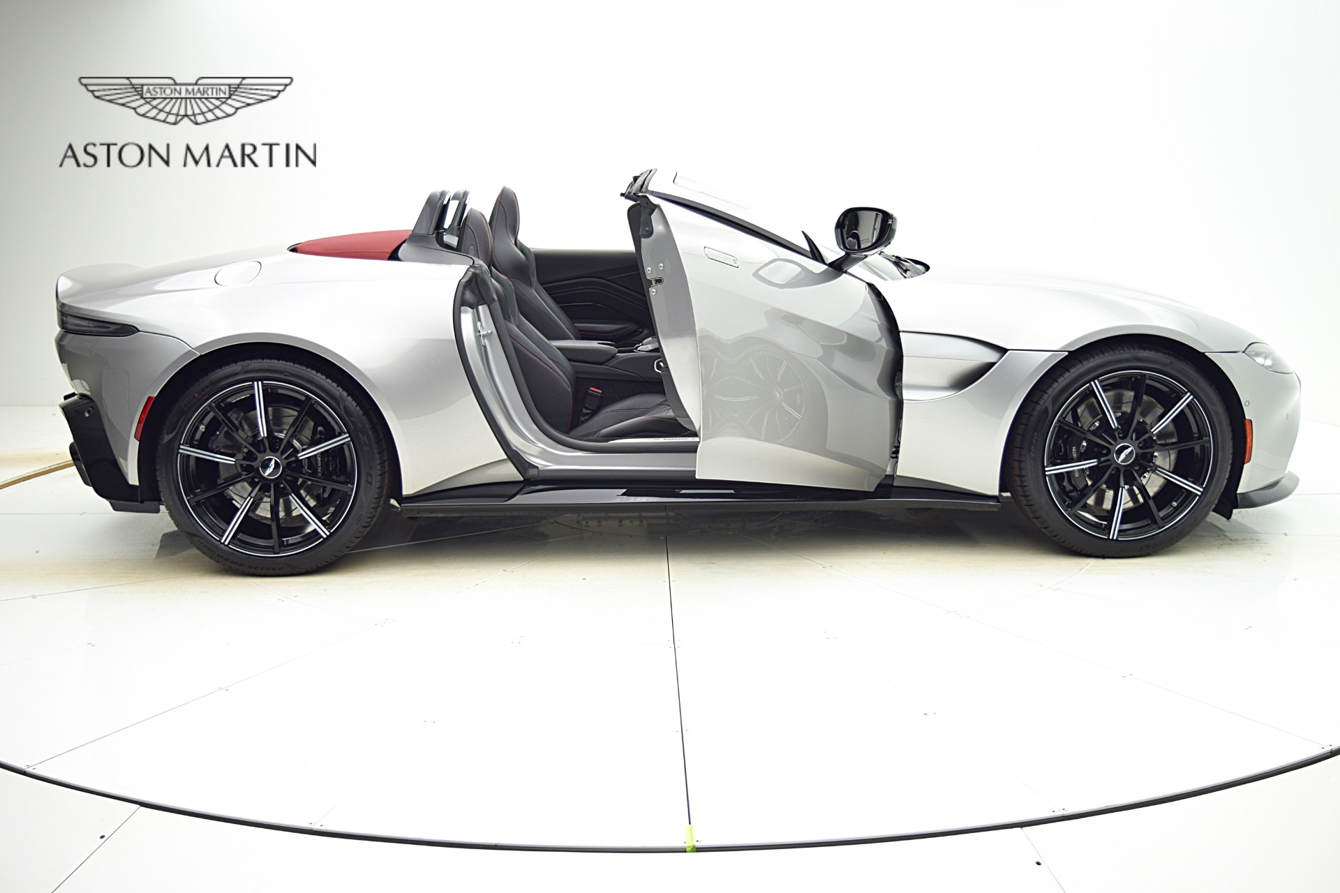Used 2021 Aston Martin Vantage | St. Petersburg, FL