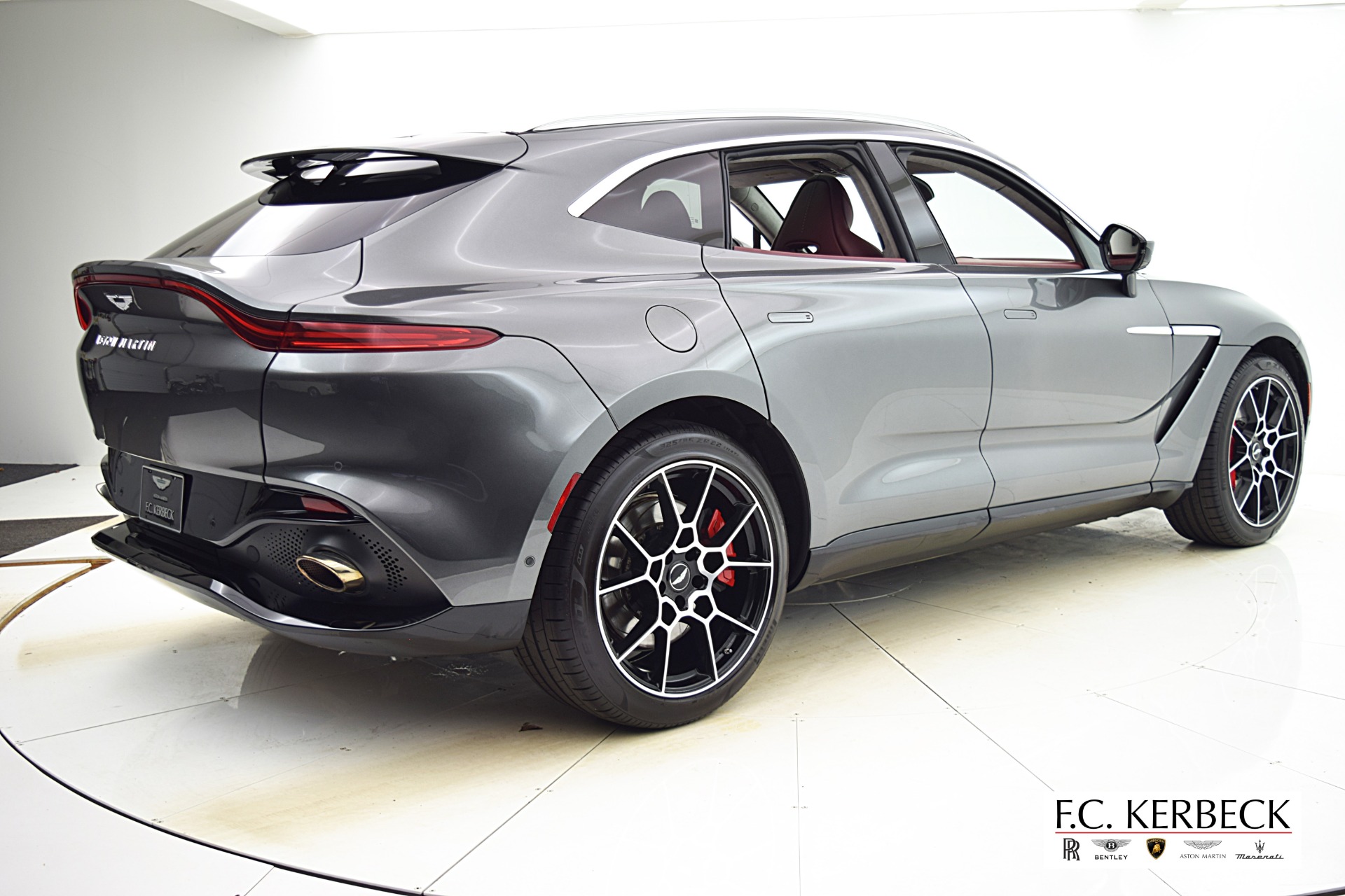 Used 2021 Aston Martin DBX | St. Petersburg, FL