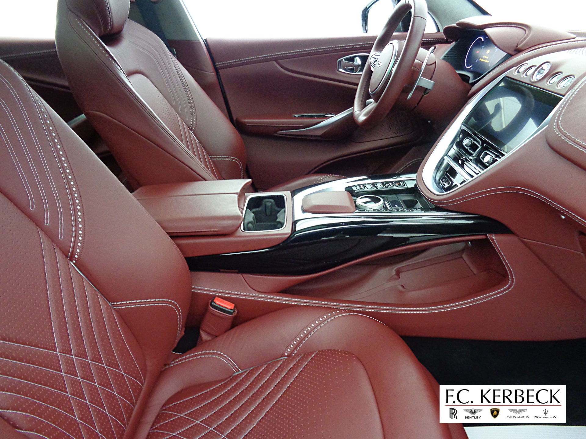 Used 2021 Aston Martin DBX | St. Petersburg, FL
