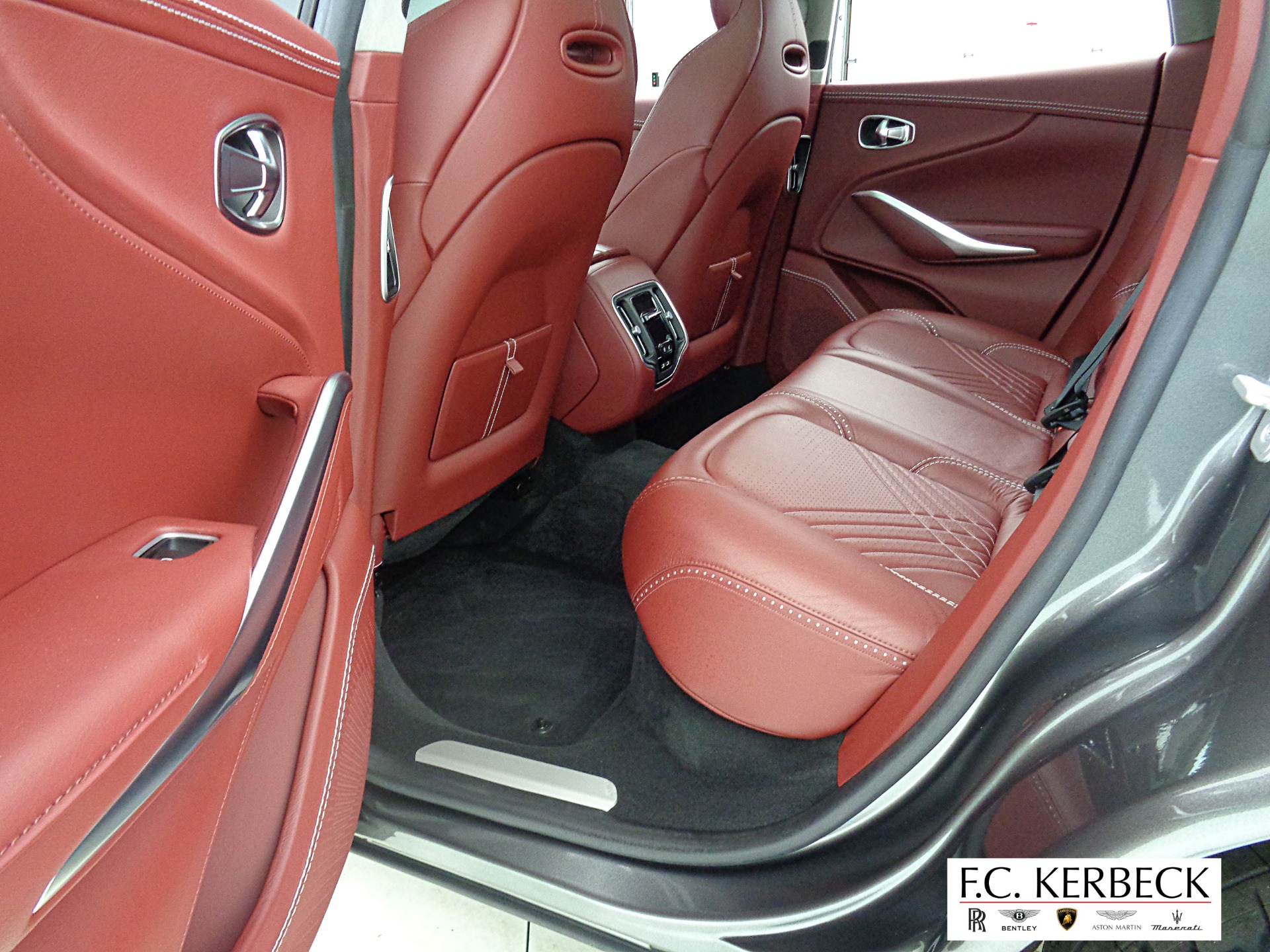 Used 2021 Aston Martin DBX | St. Petersburg, FL