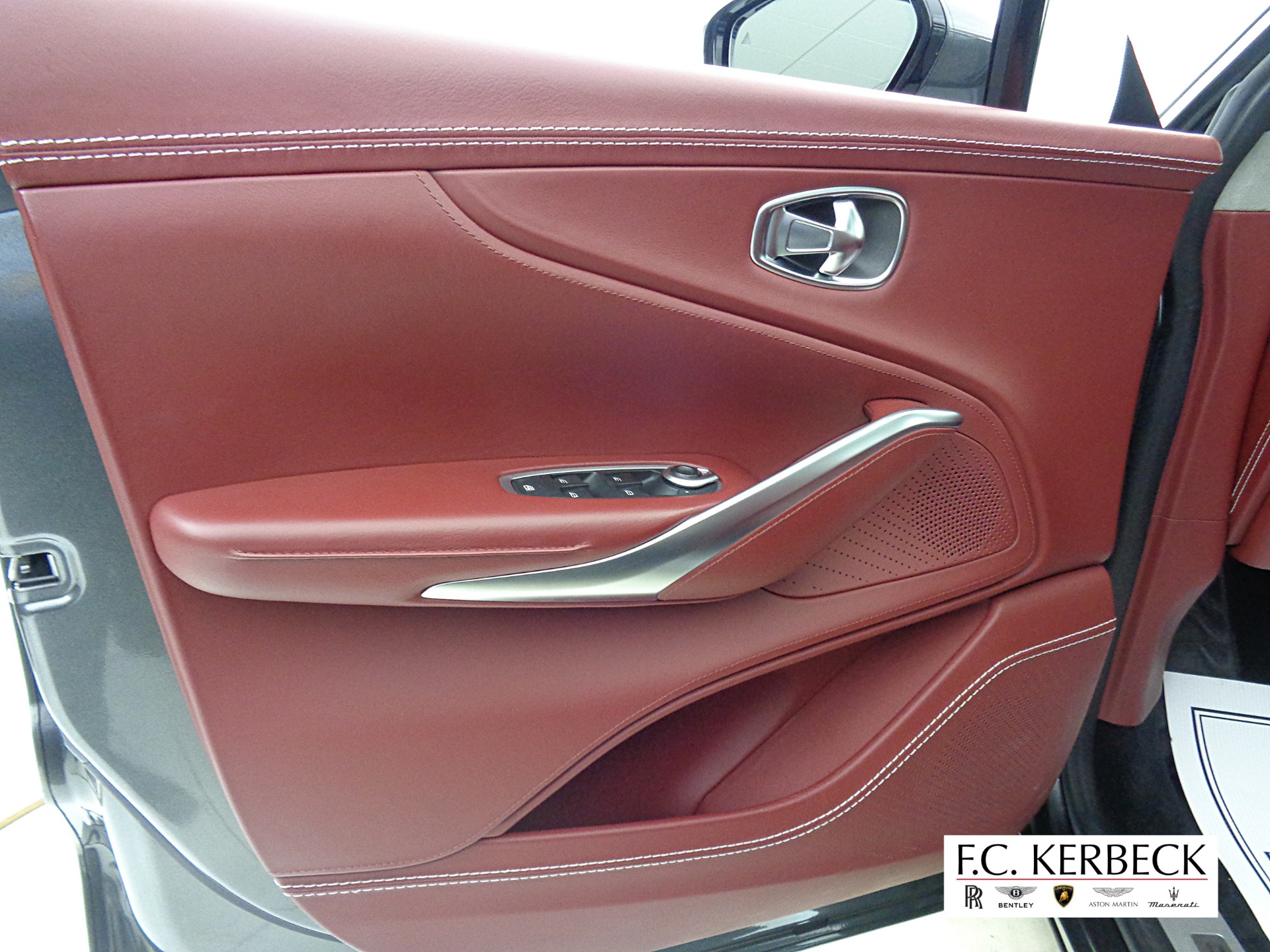 Used 2021 Aston Martin DBX | St. Petersburg, FL