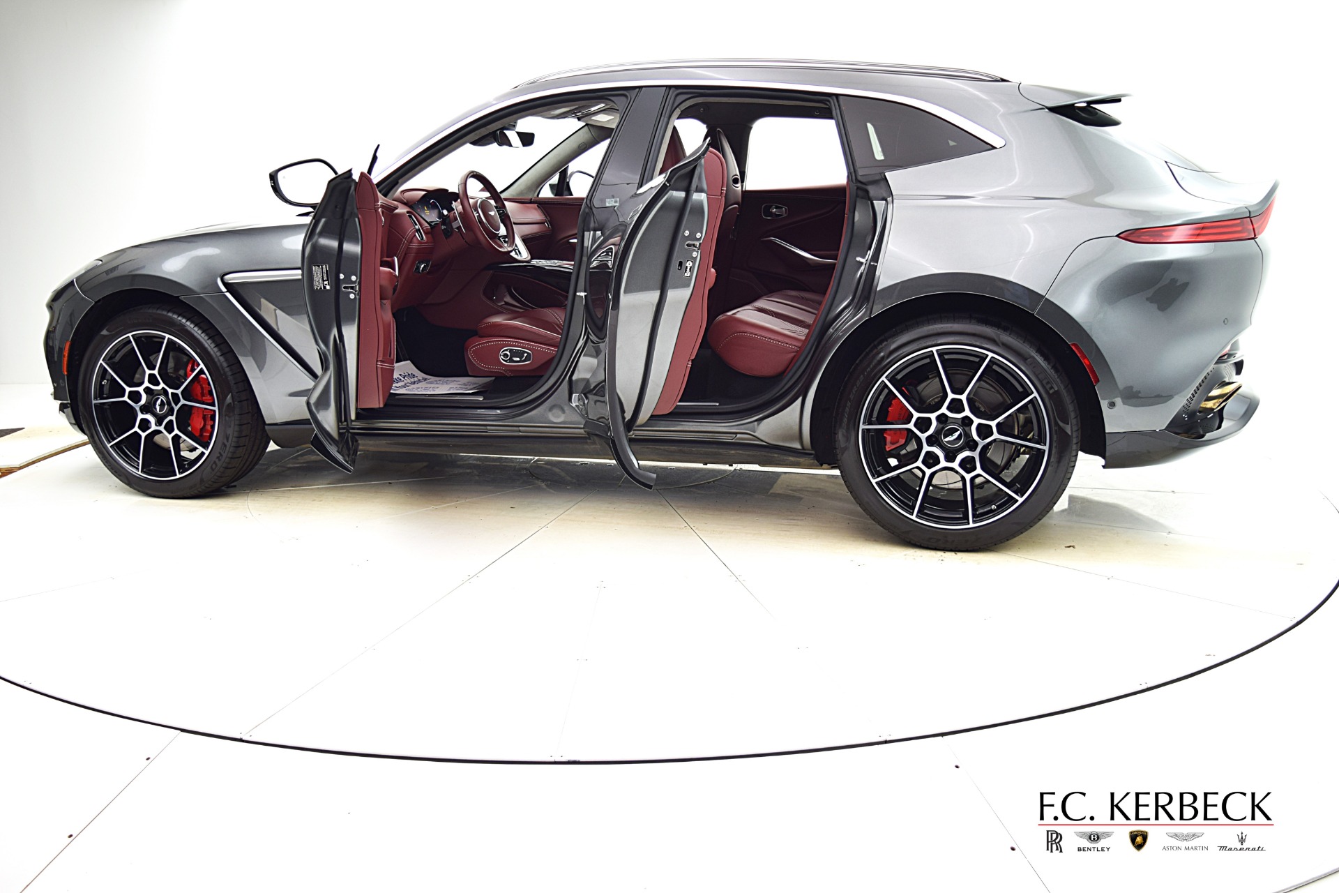 Used 2021 Aston Martin DBX | St. Petersburg, FL